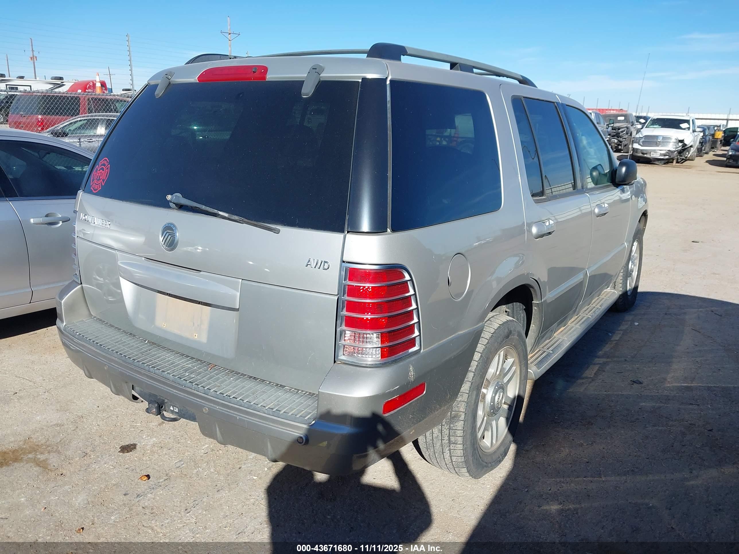 MERCURY MOUNTAINEER image 4