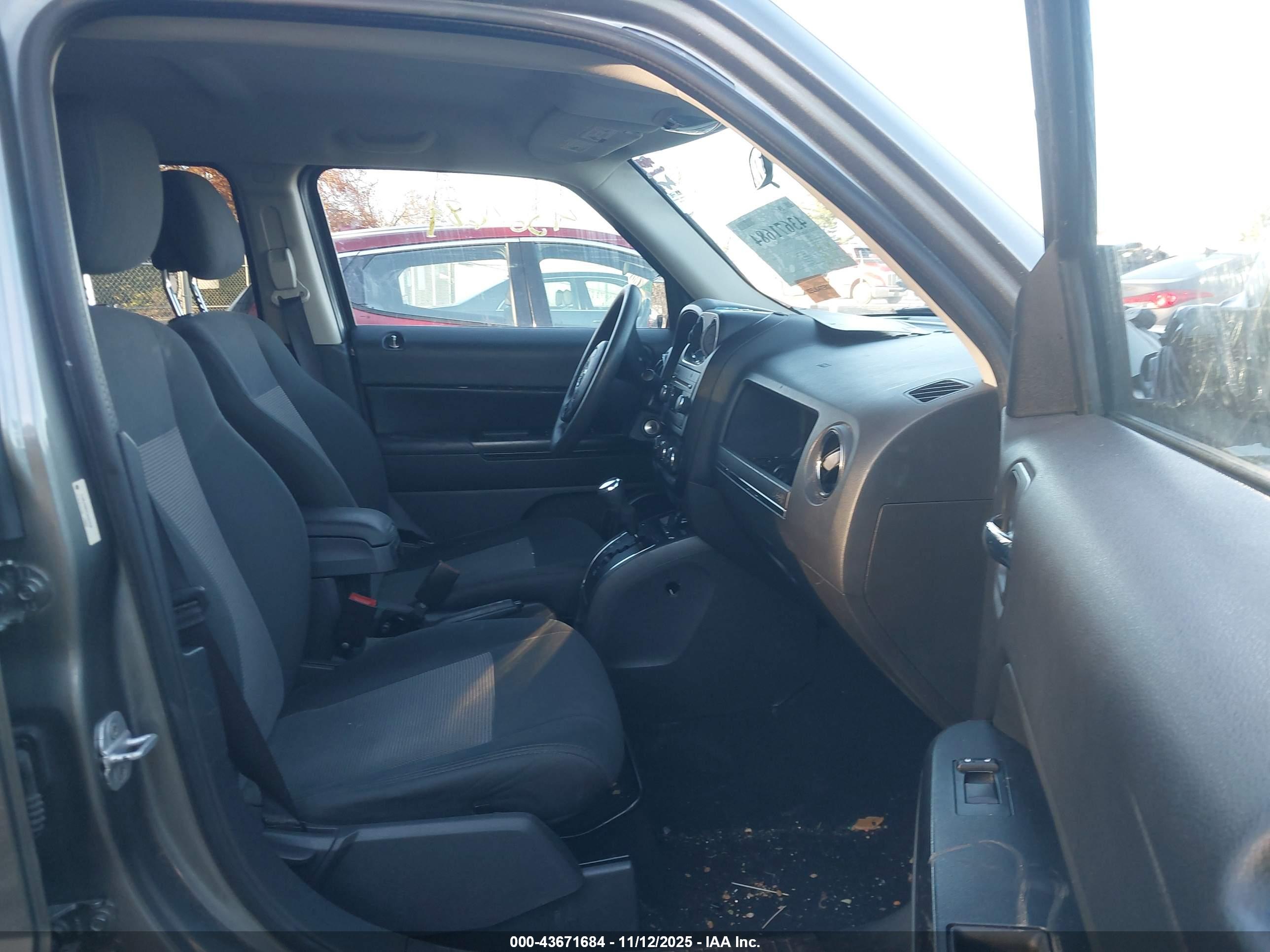JEEP PATRIOT image 5