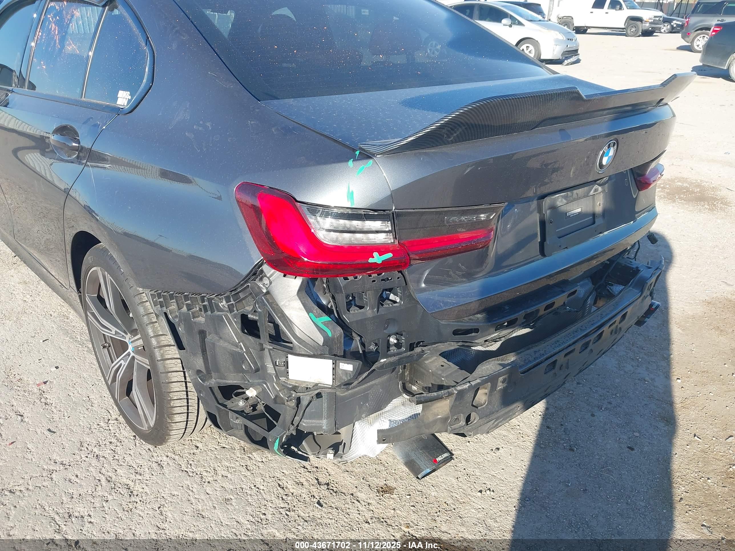 BMW 330I image 6