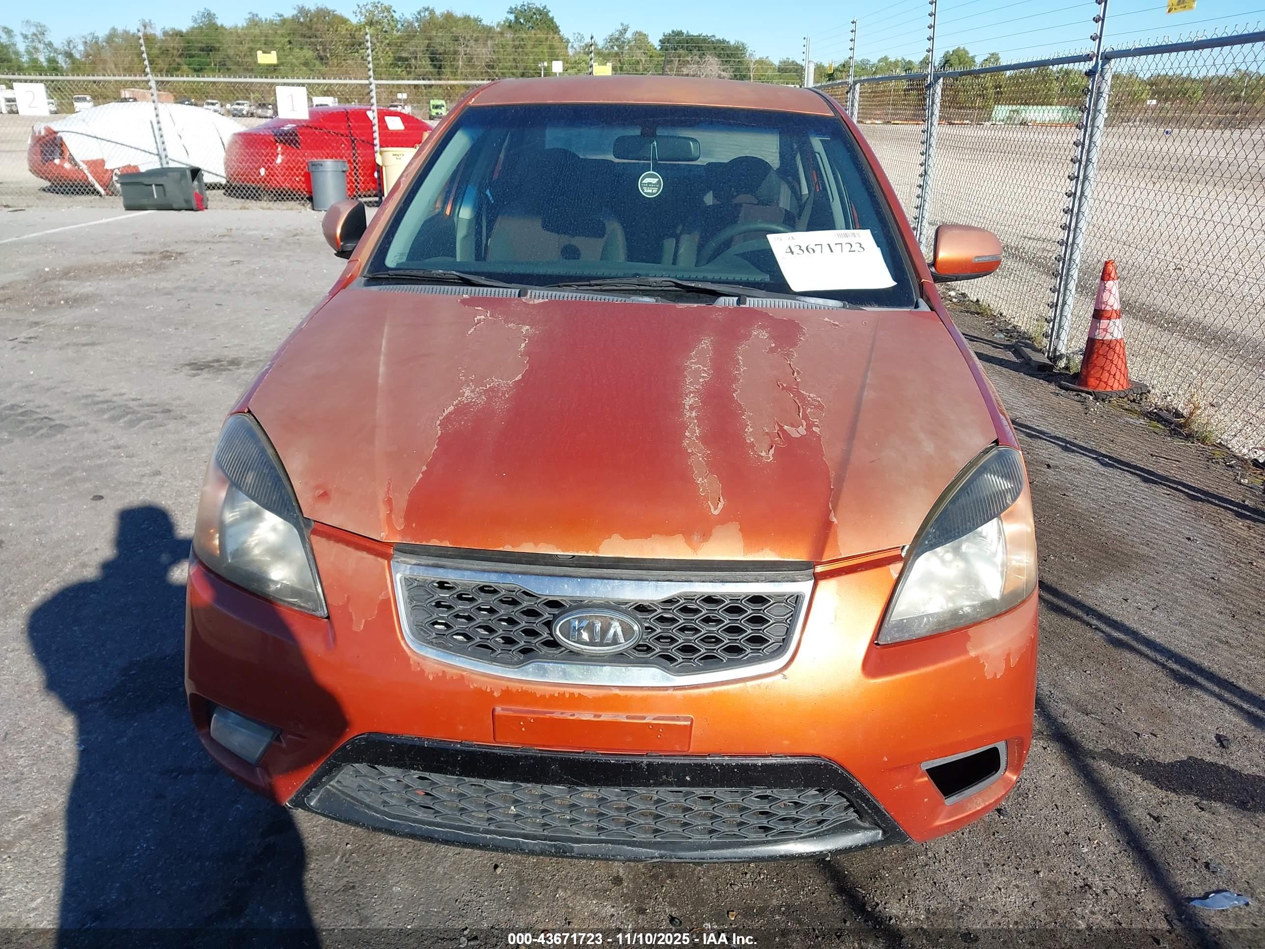 KIA RIO image 6