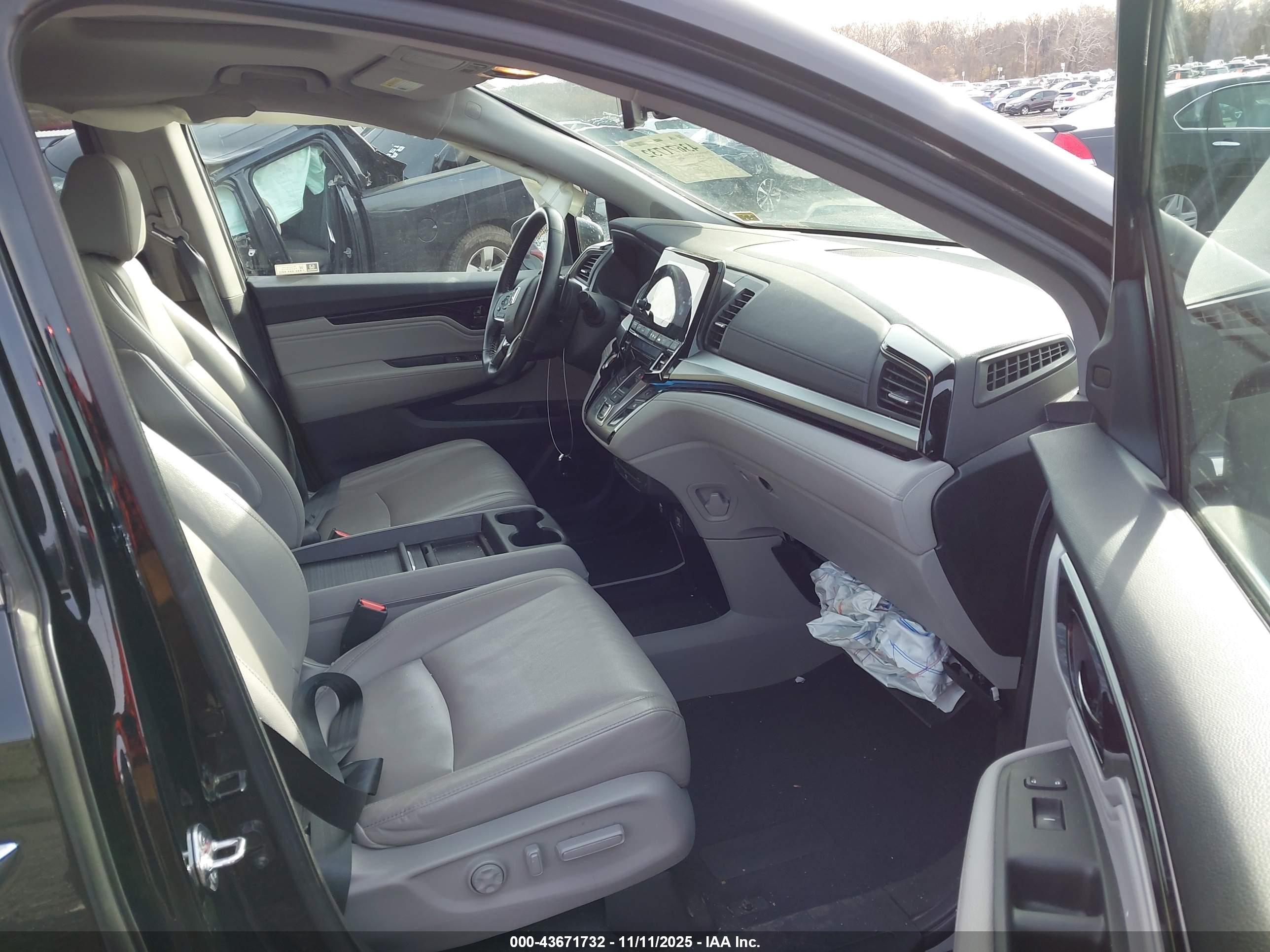 HONDA ODYSSEY image 5