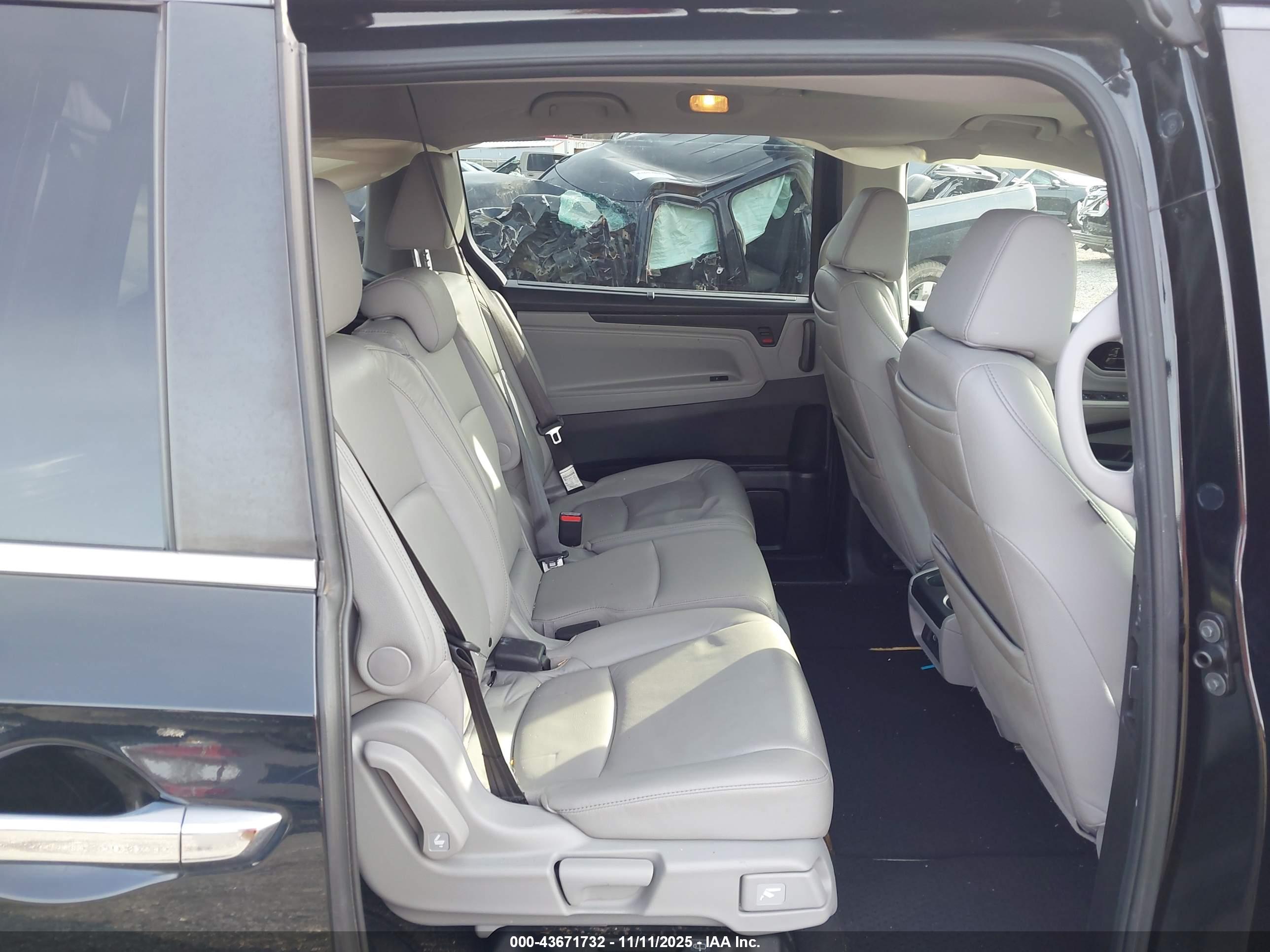 HONDA ODYSSEY image 8