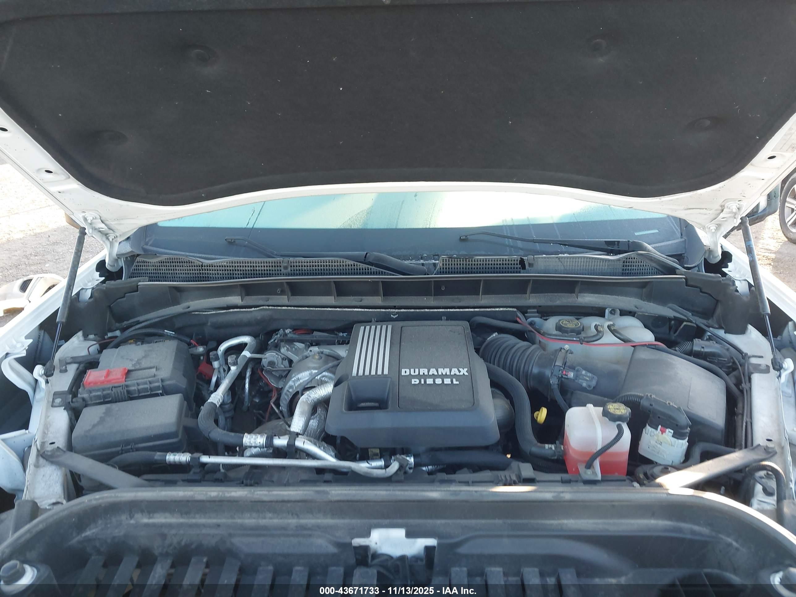 GMC SIERRA image 10