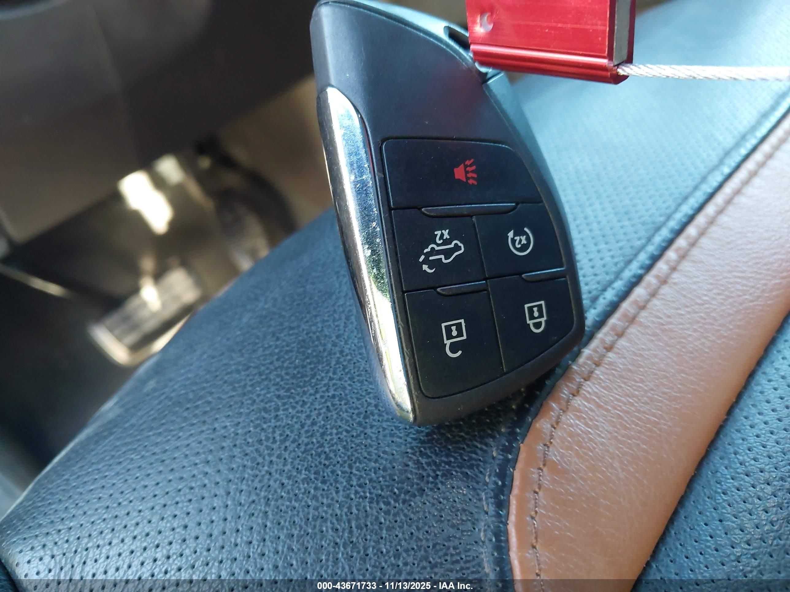 GMC SIERRA image 11