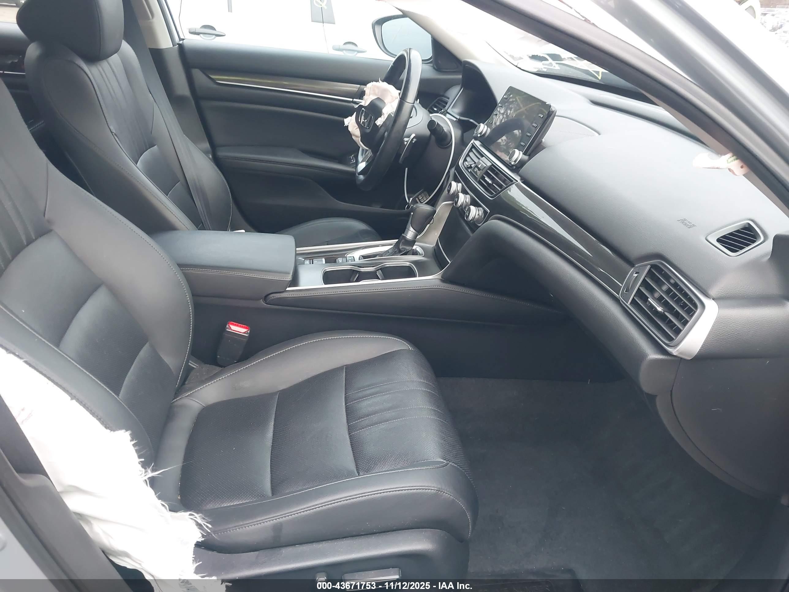 HONDA ACCORD image 5