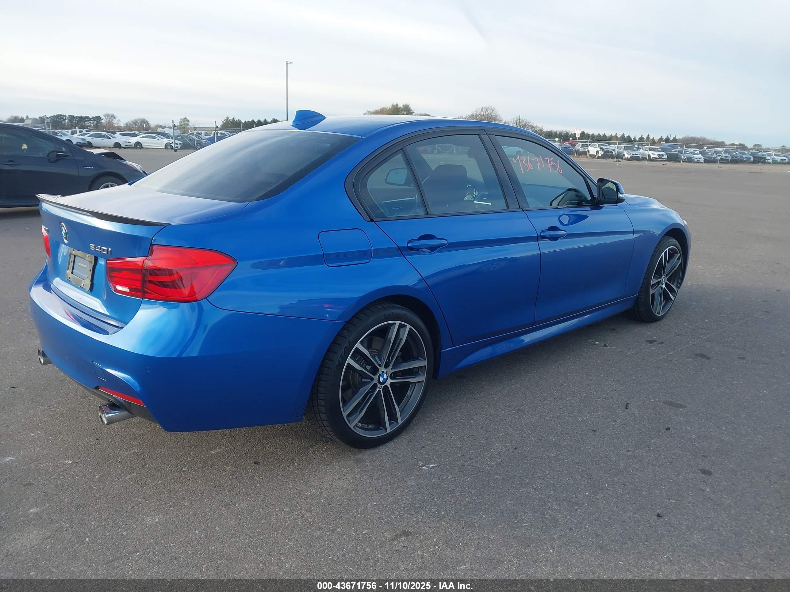 BMW 340I image 4