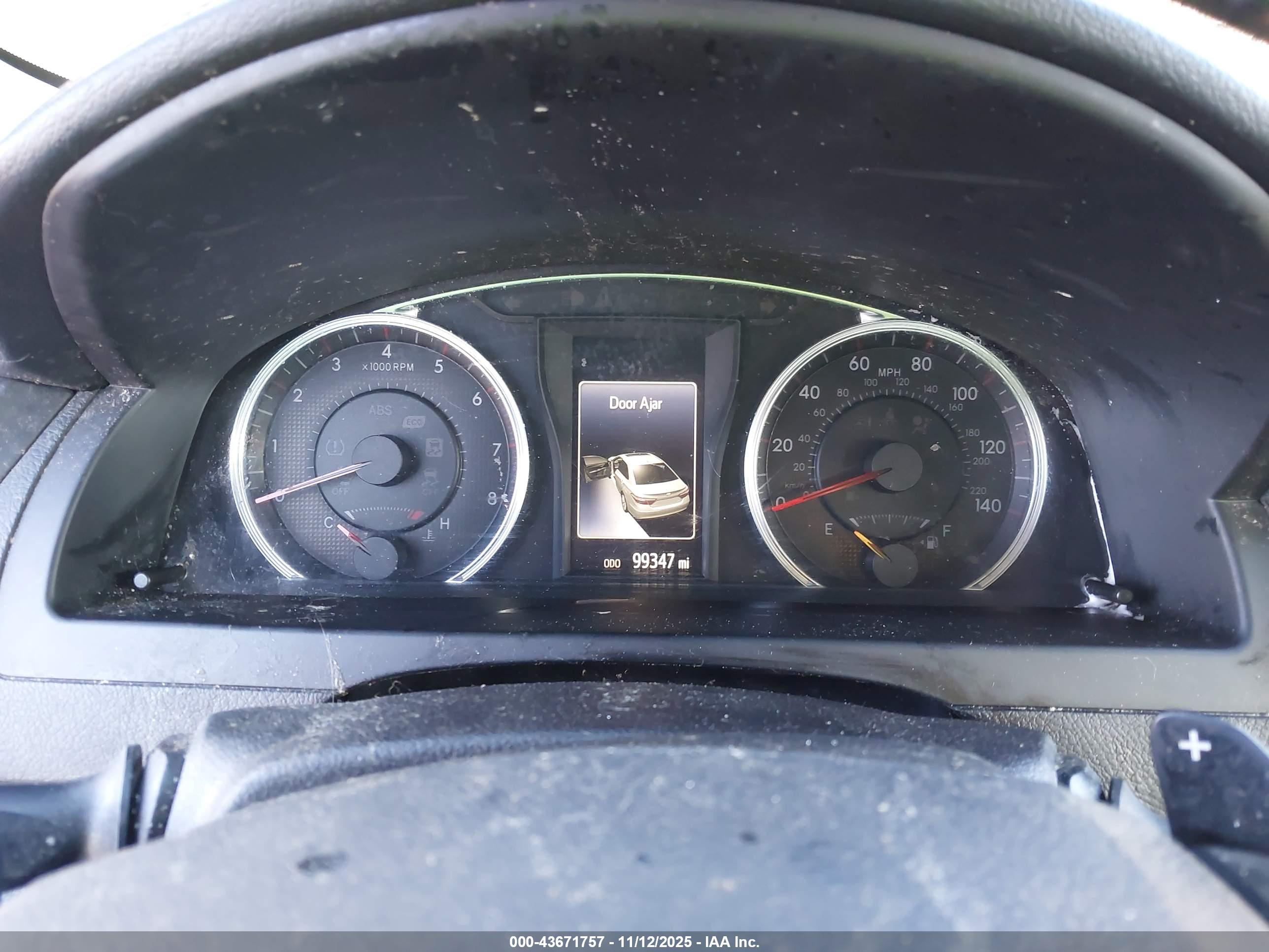 TOYOTA CAMRY image 7