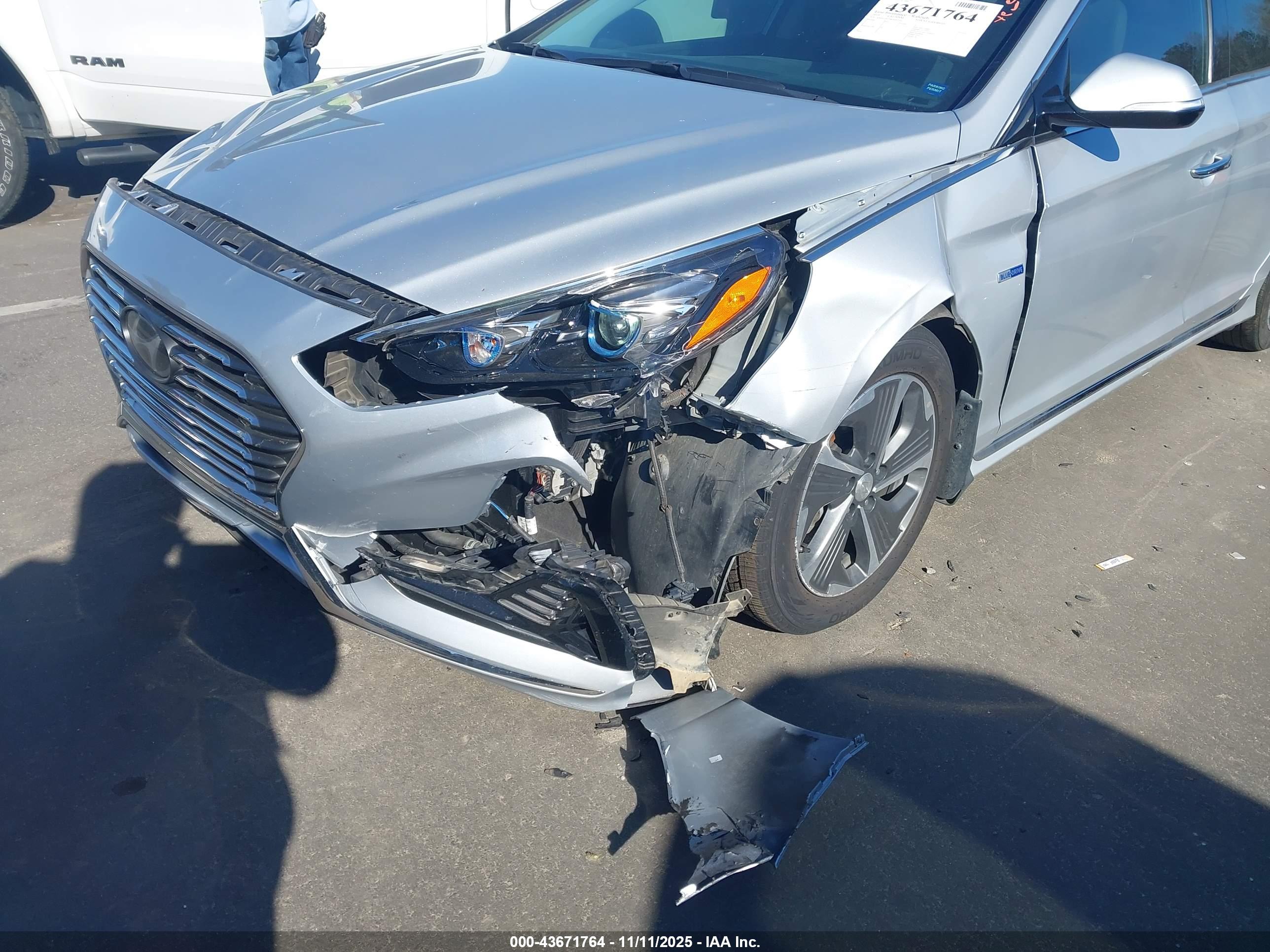 HYUNDAI SONATA image 6