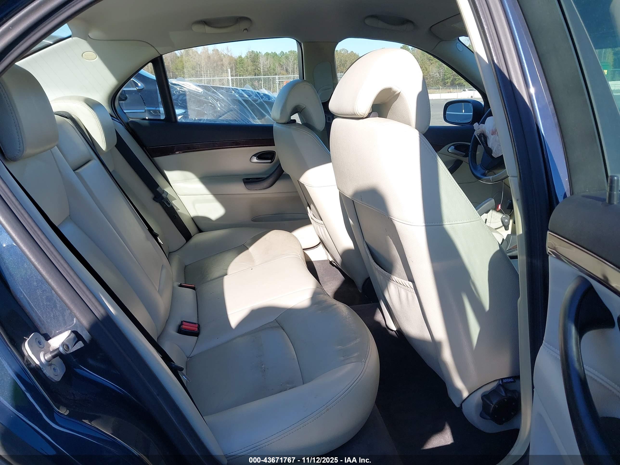 SAAB 9-3 image 8