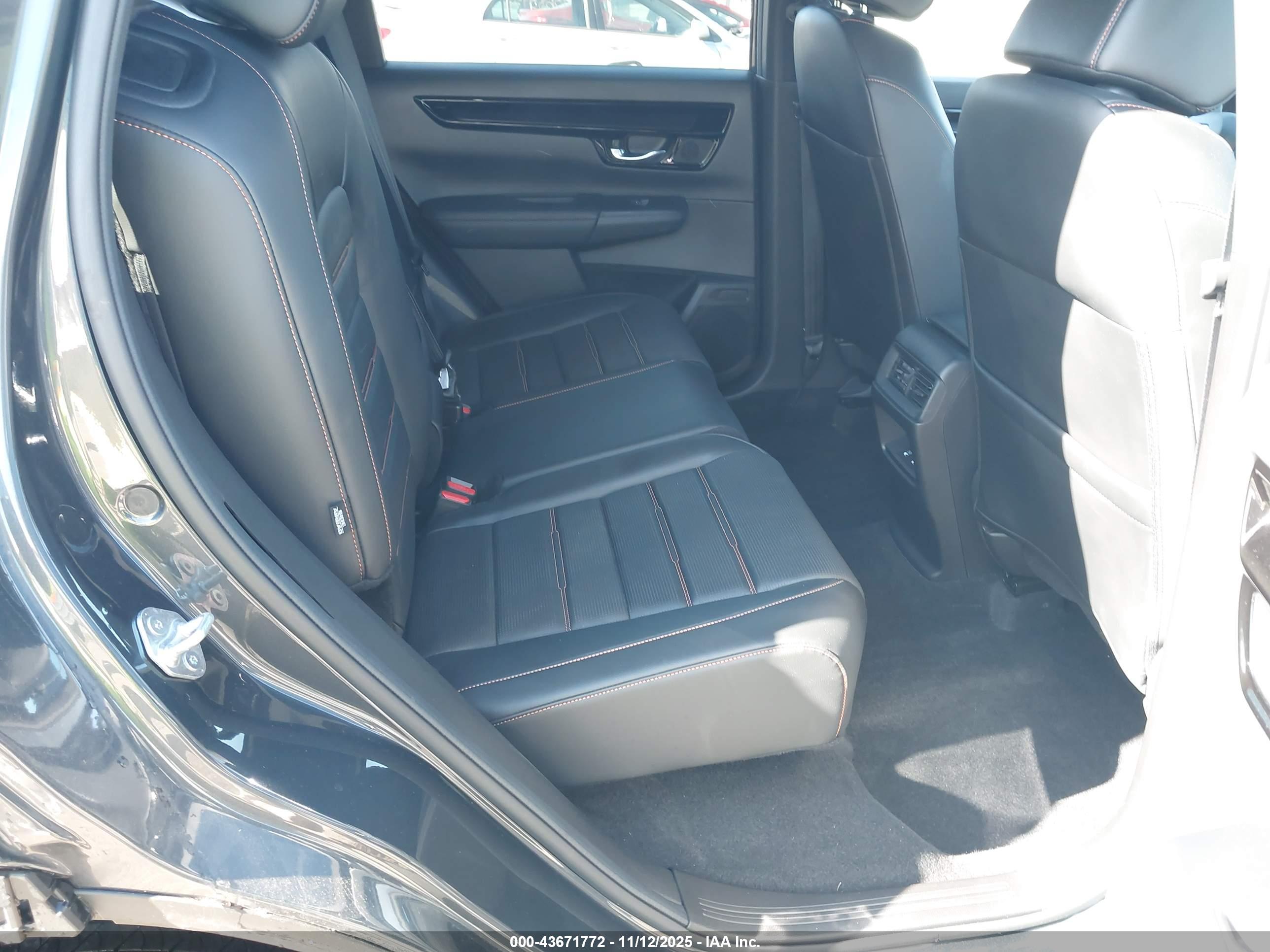 HONDA CR-V image 8
