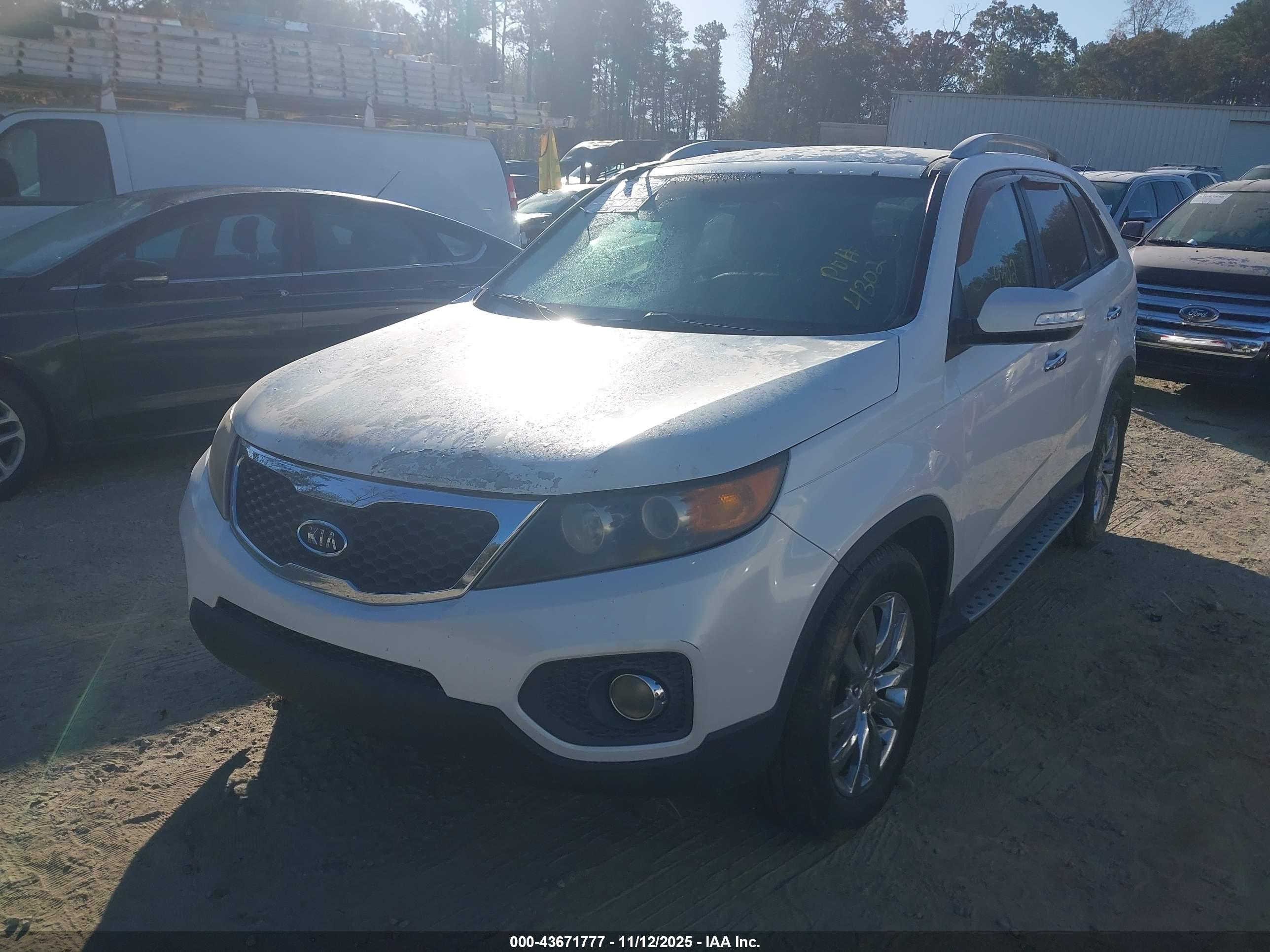 KIA SORENTO image 2