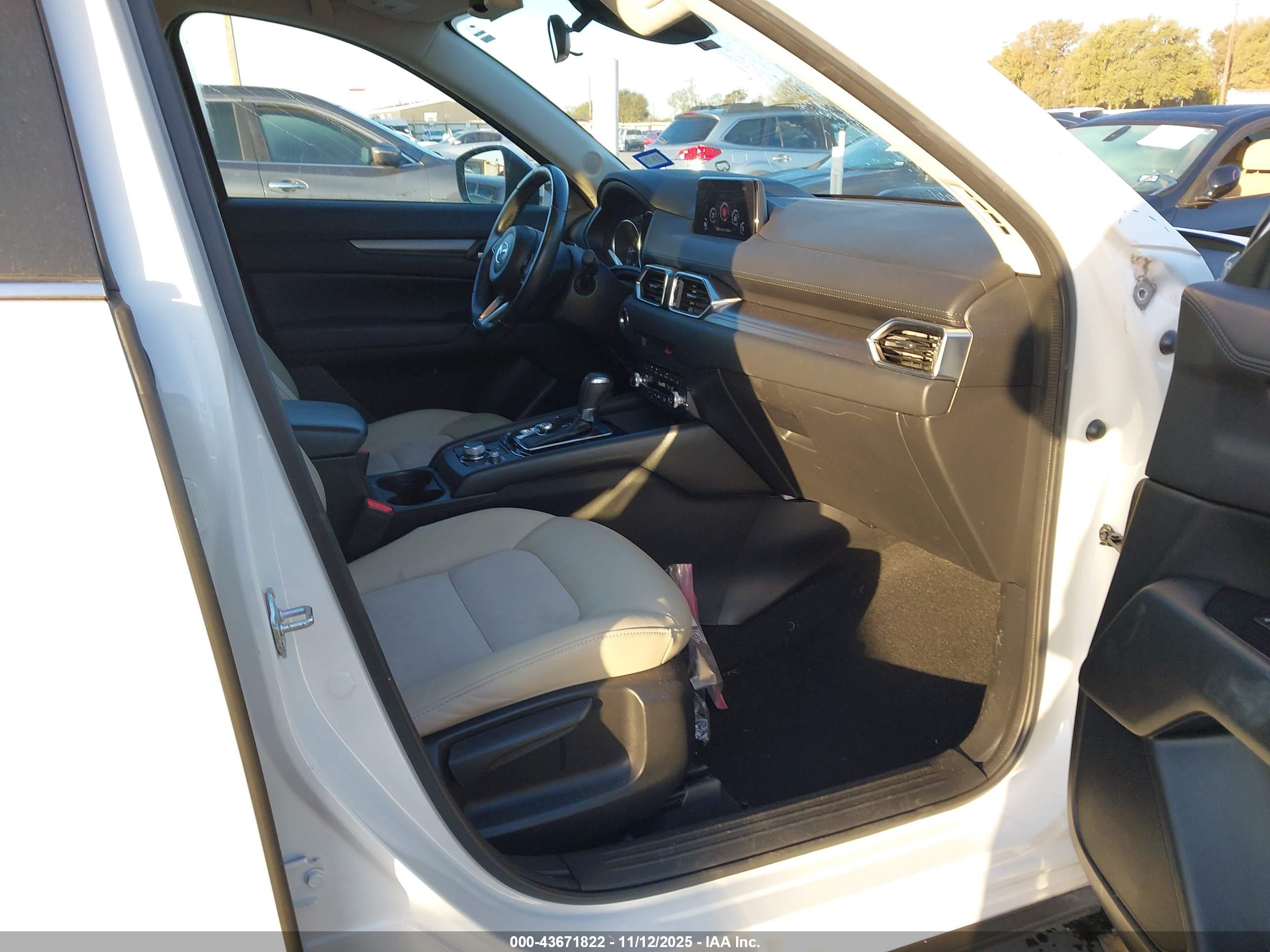 MAZDA CX-5 image 5