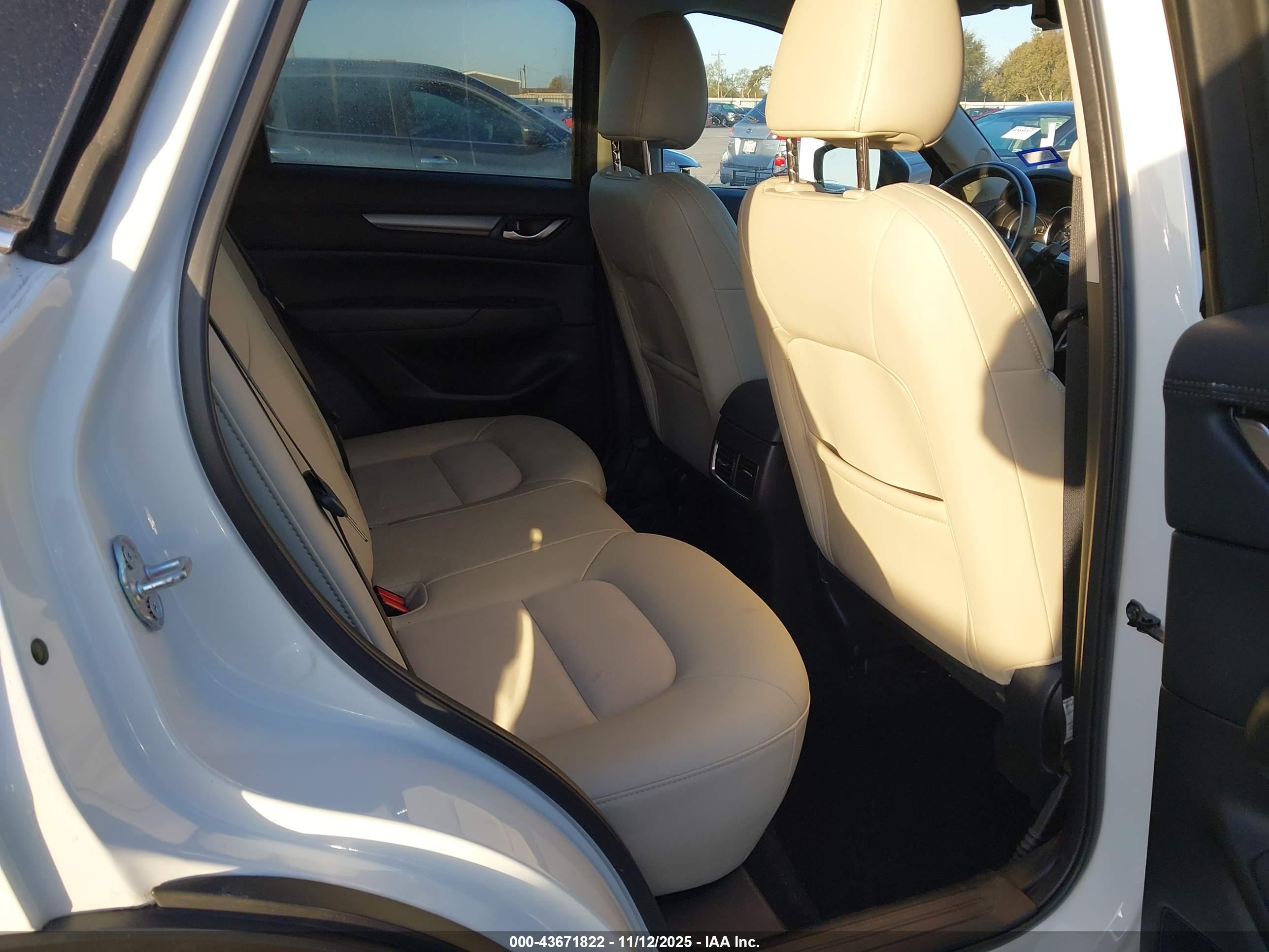 MAZDA CX-5 image 8