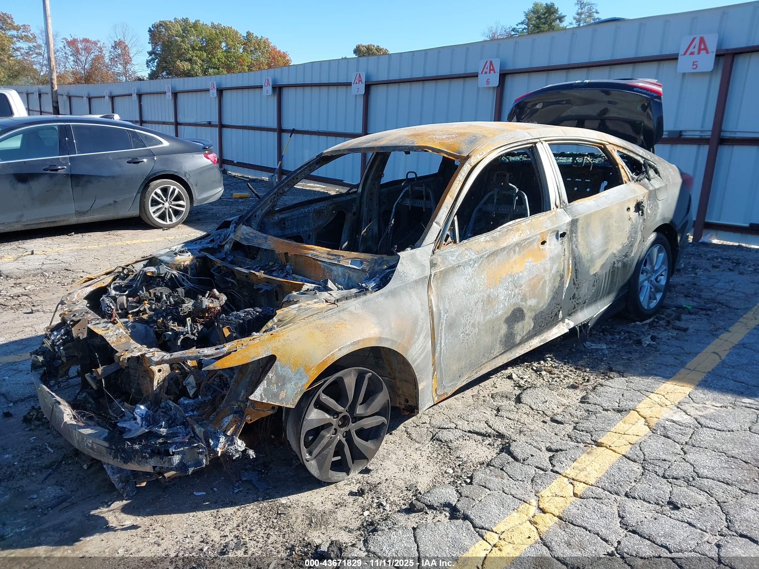 HONDA ACCORD image 2