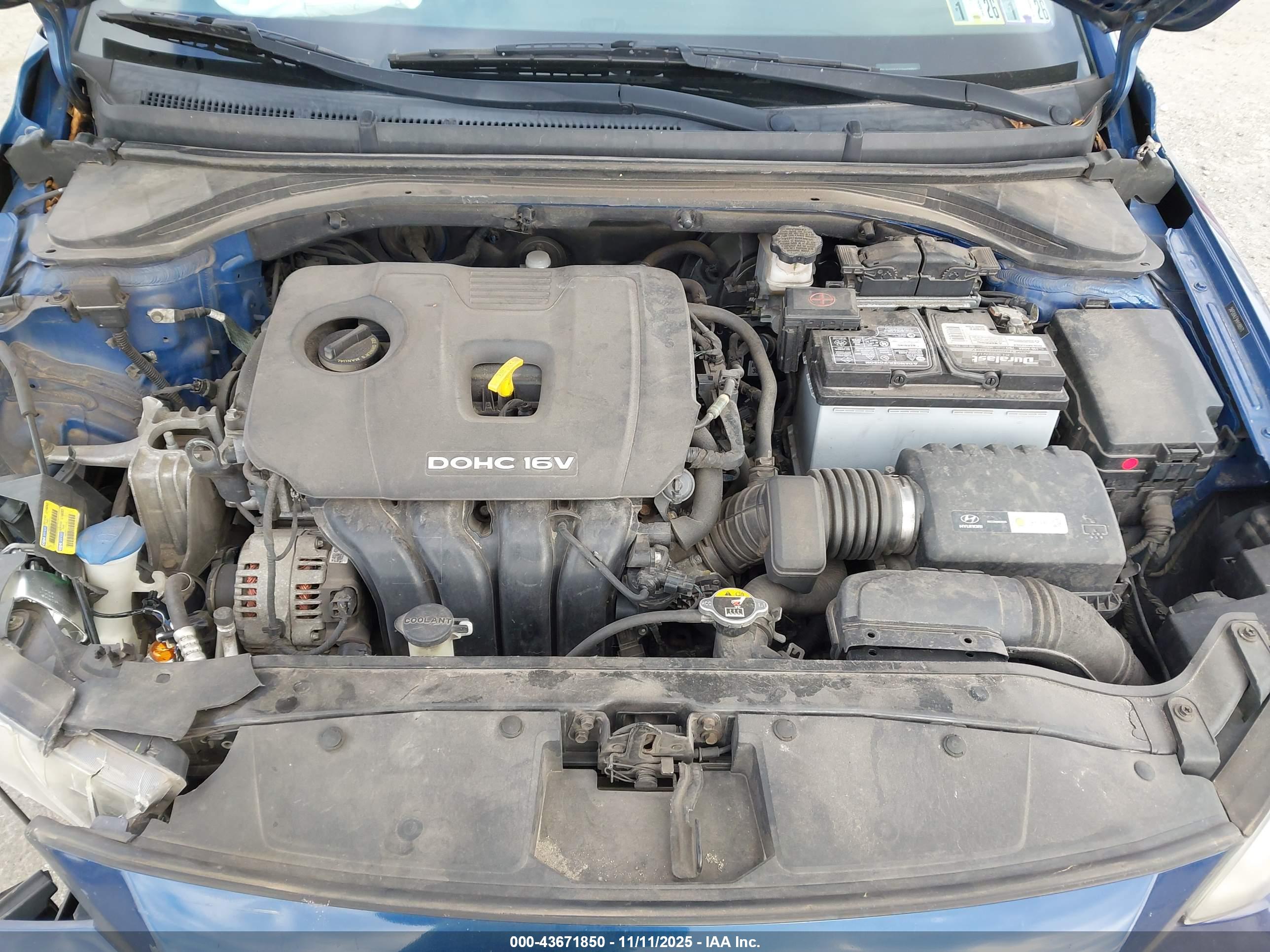 HYUNDAI ELANTRA image 10