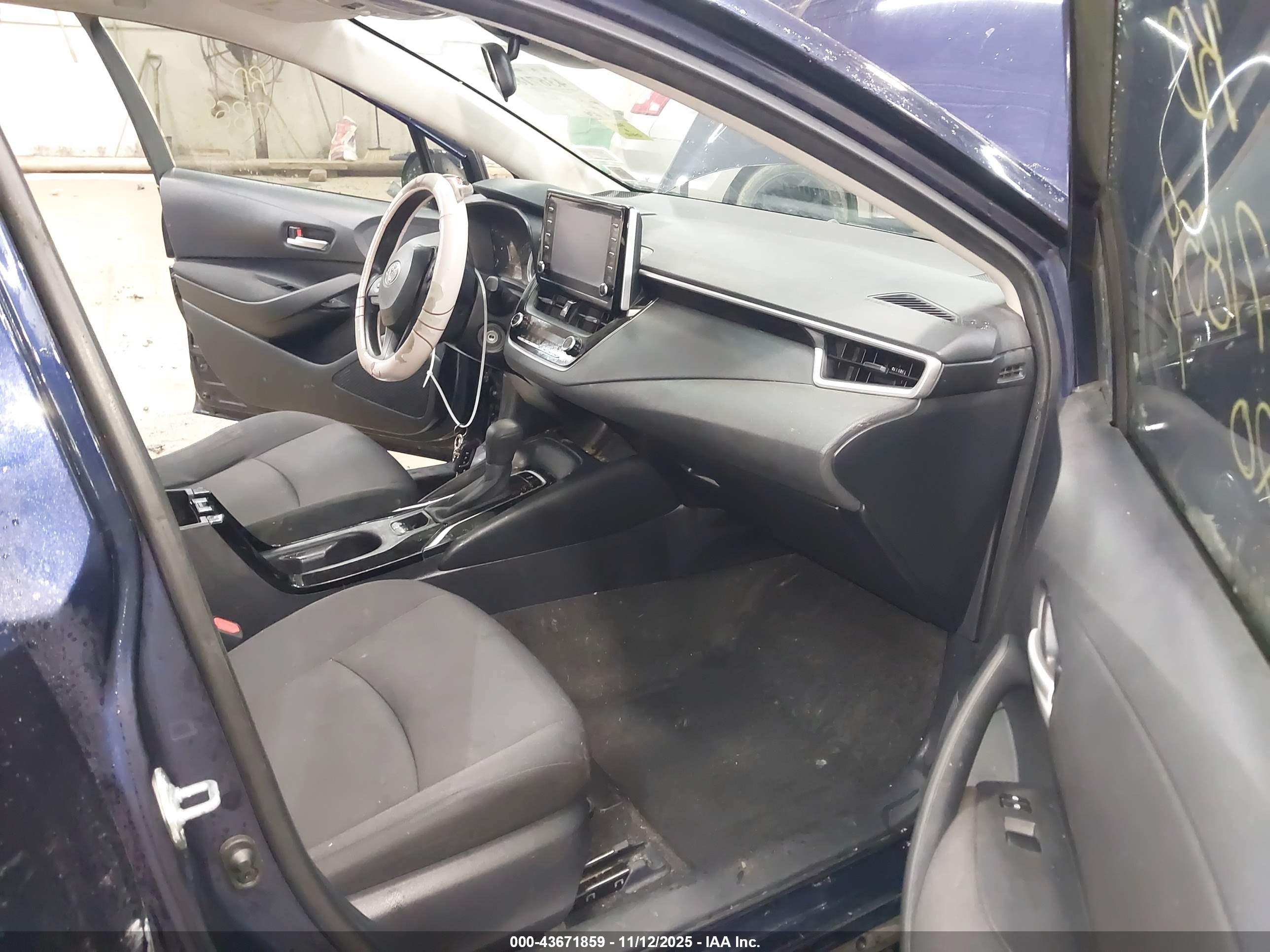 TOYOTA COROLLA image 5