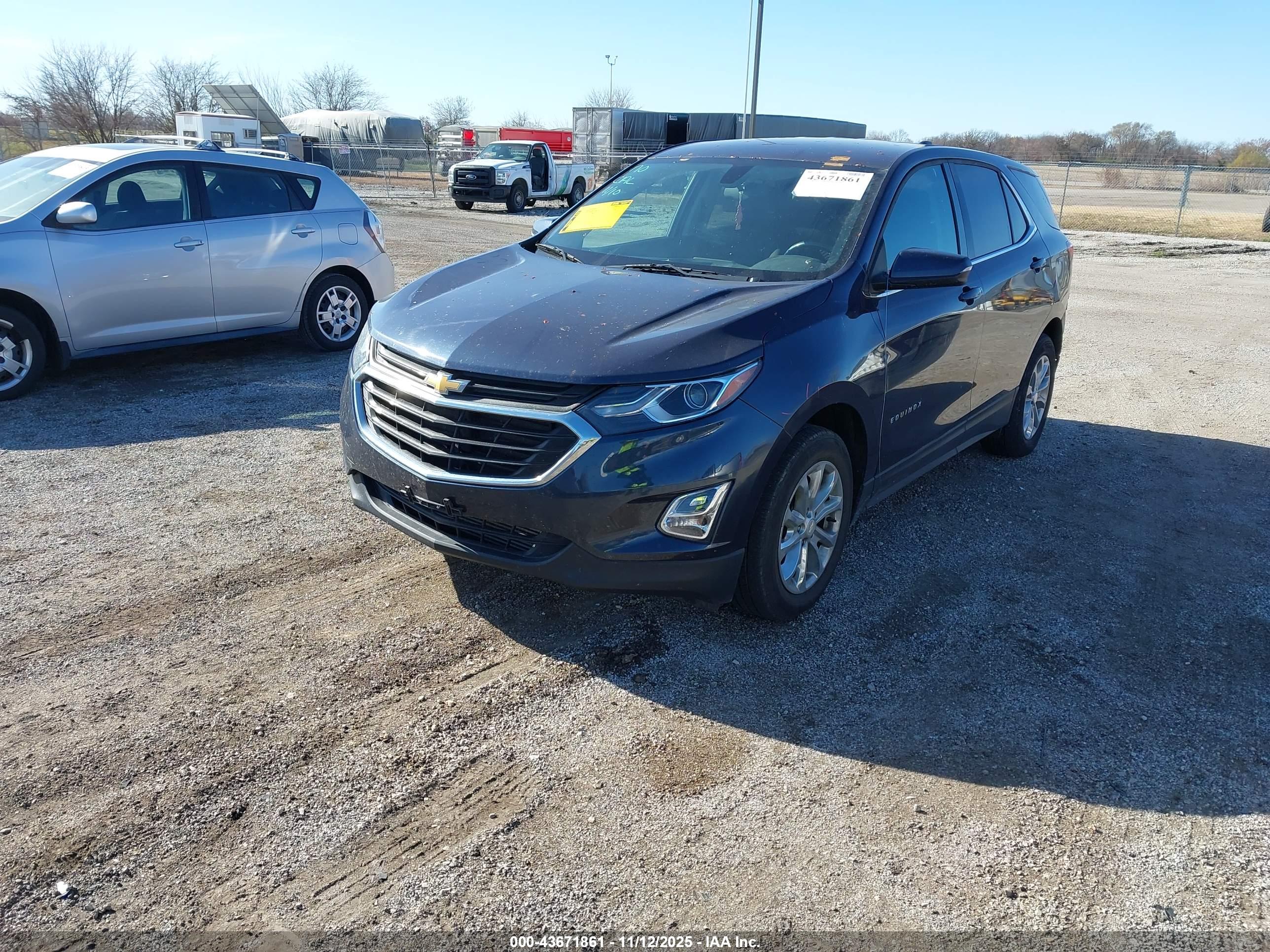 CHEVROLET EQUINOX image 2