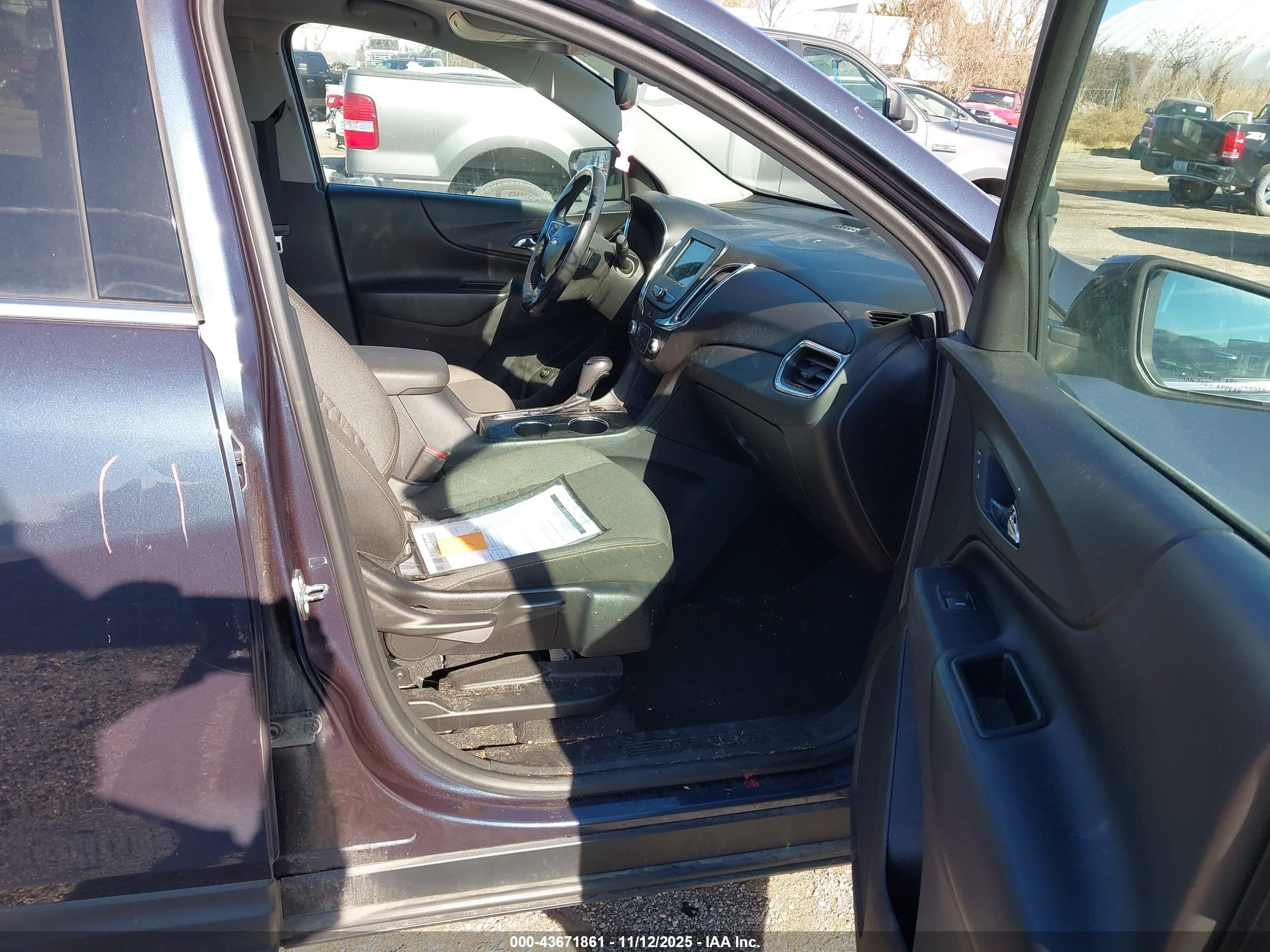CHEVROLET EQUINOX image 5