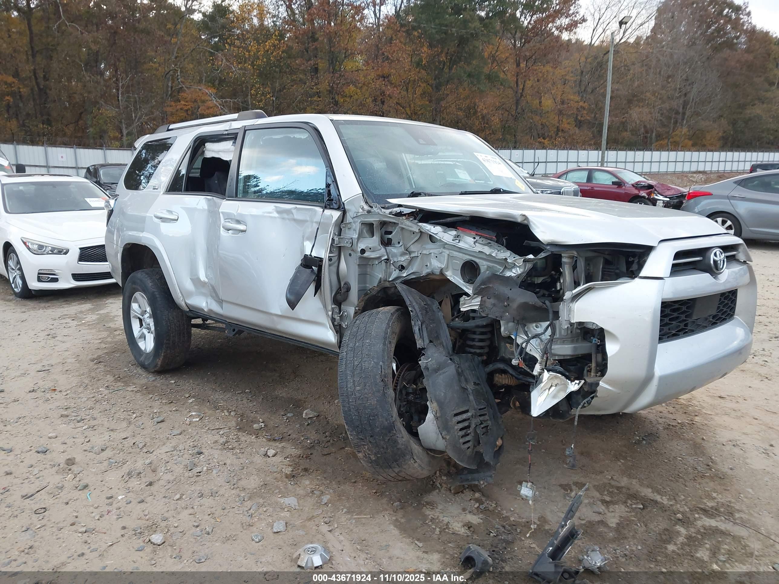 TOYOTA 4RUNNER image 6