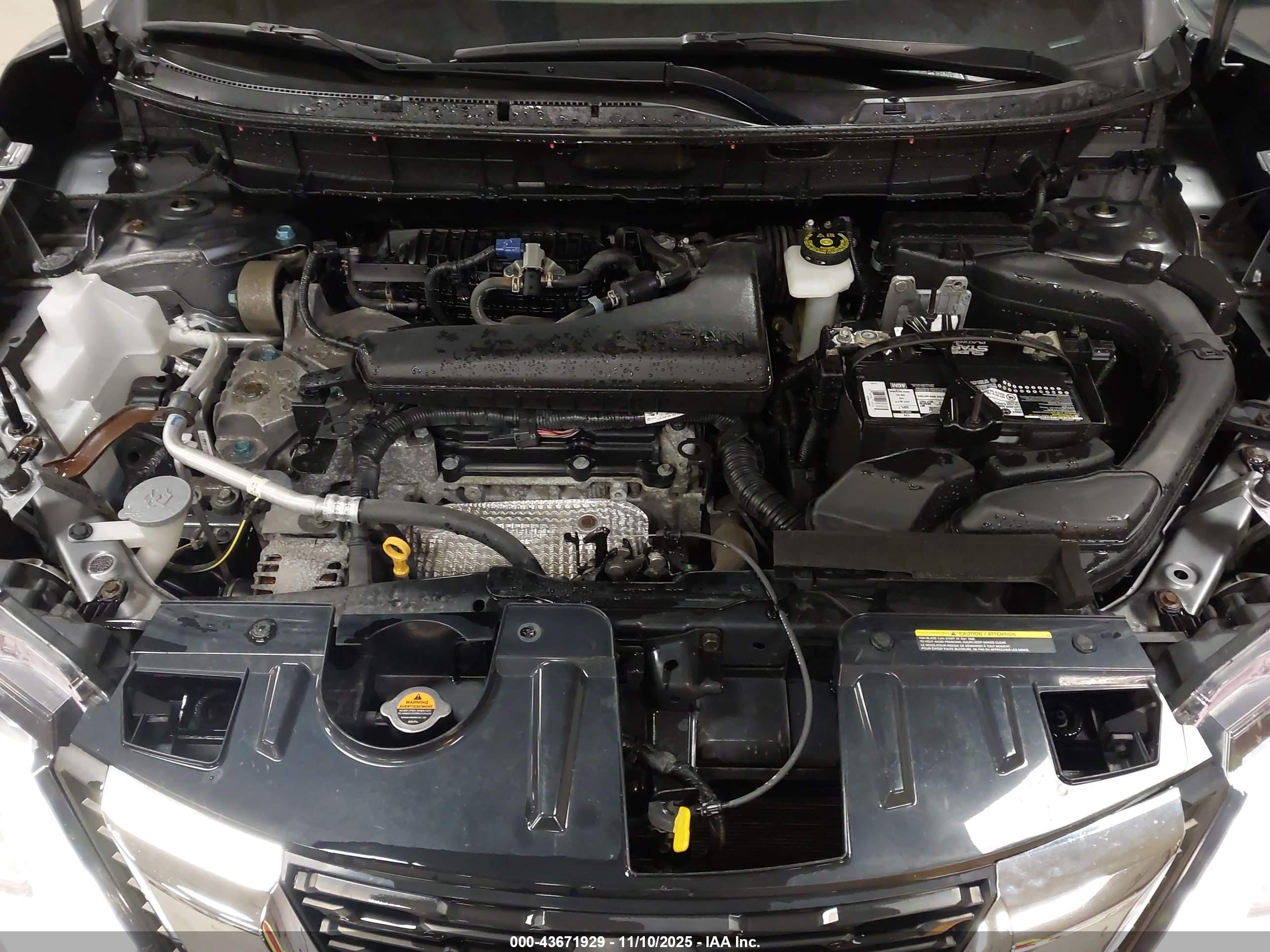 NISSAN ROGUE image 10