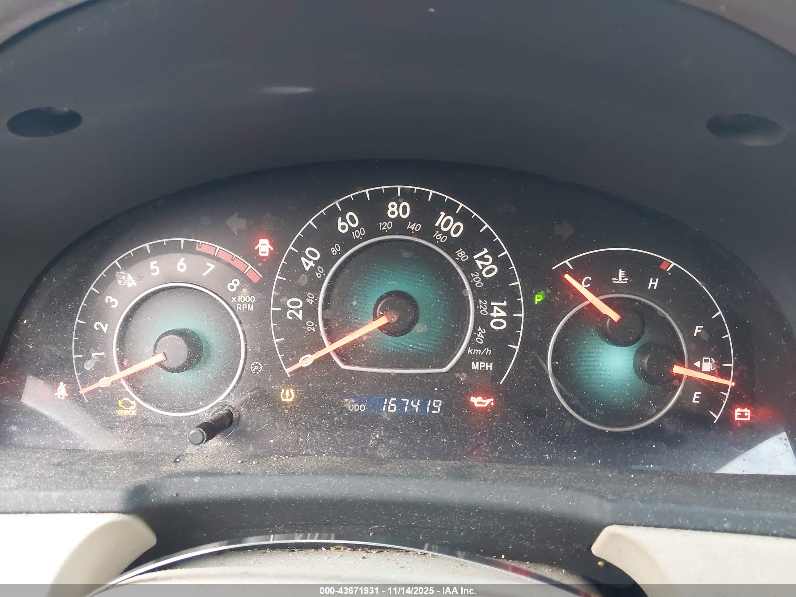 TOYOTA CAMRY image 7