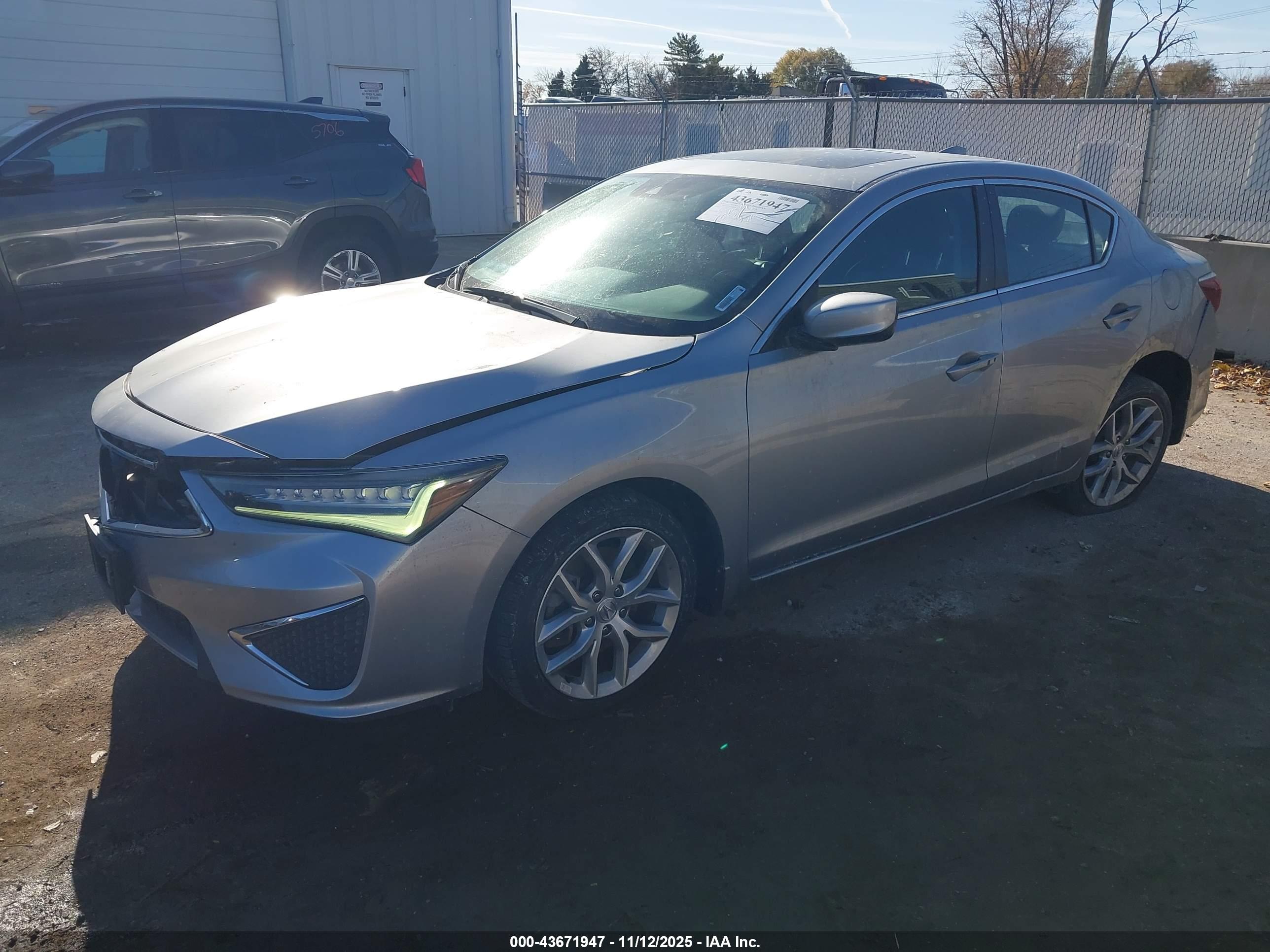 ACURA ILX image 2