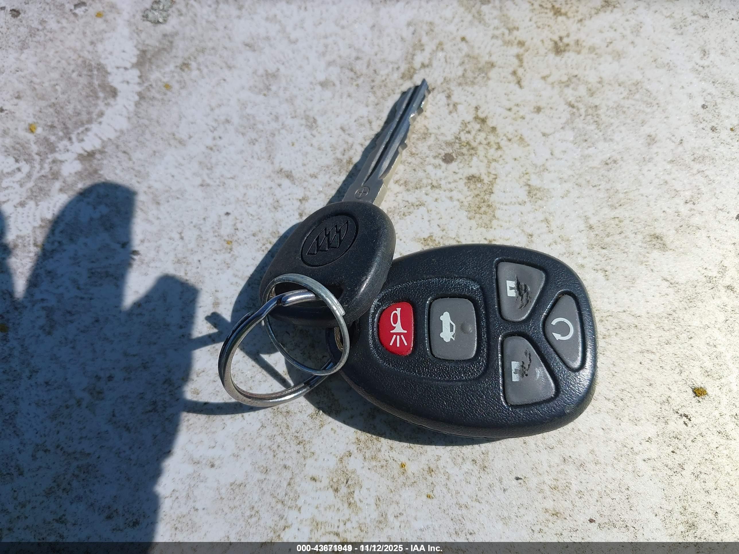 BUICK LUCERNE image 11