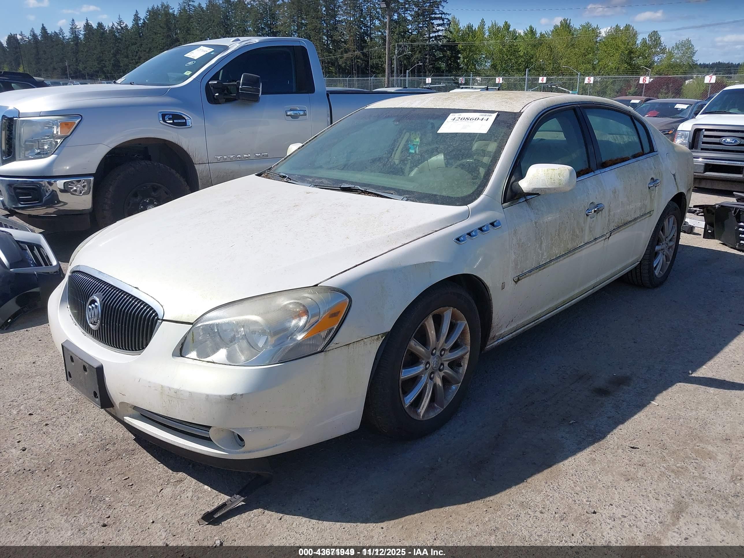 BUICK LUCERNE image 2
