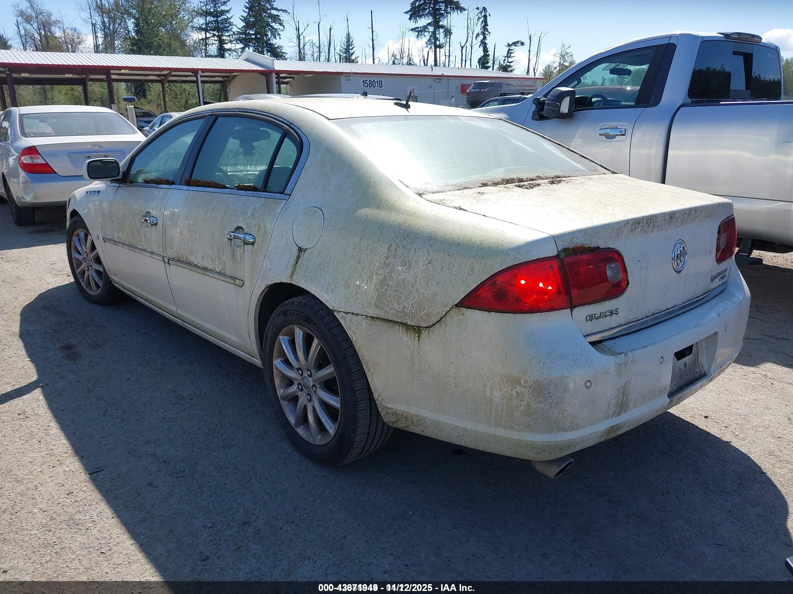 BUICK LUCERNE image 3