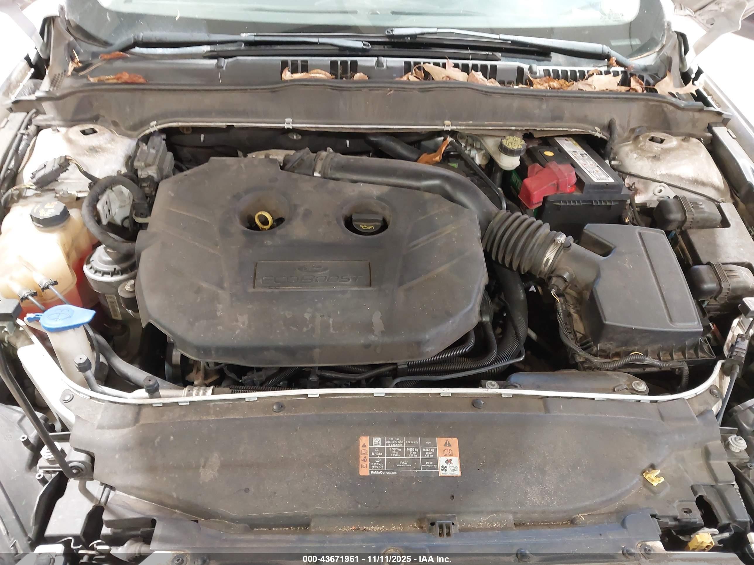FORD FUSION image 10