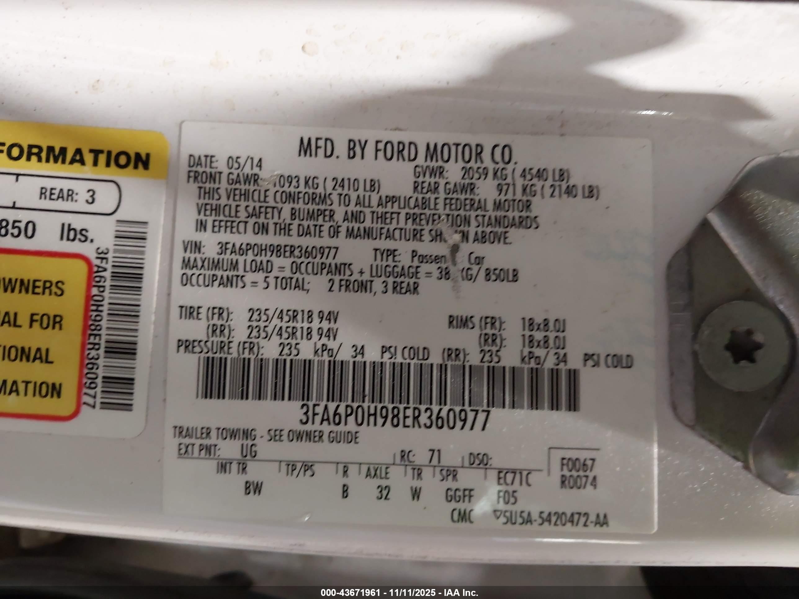 FORD FUSION image 9