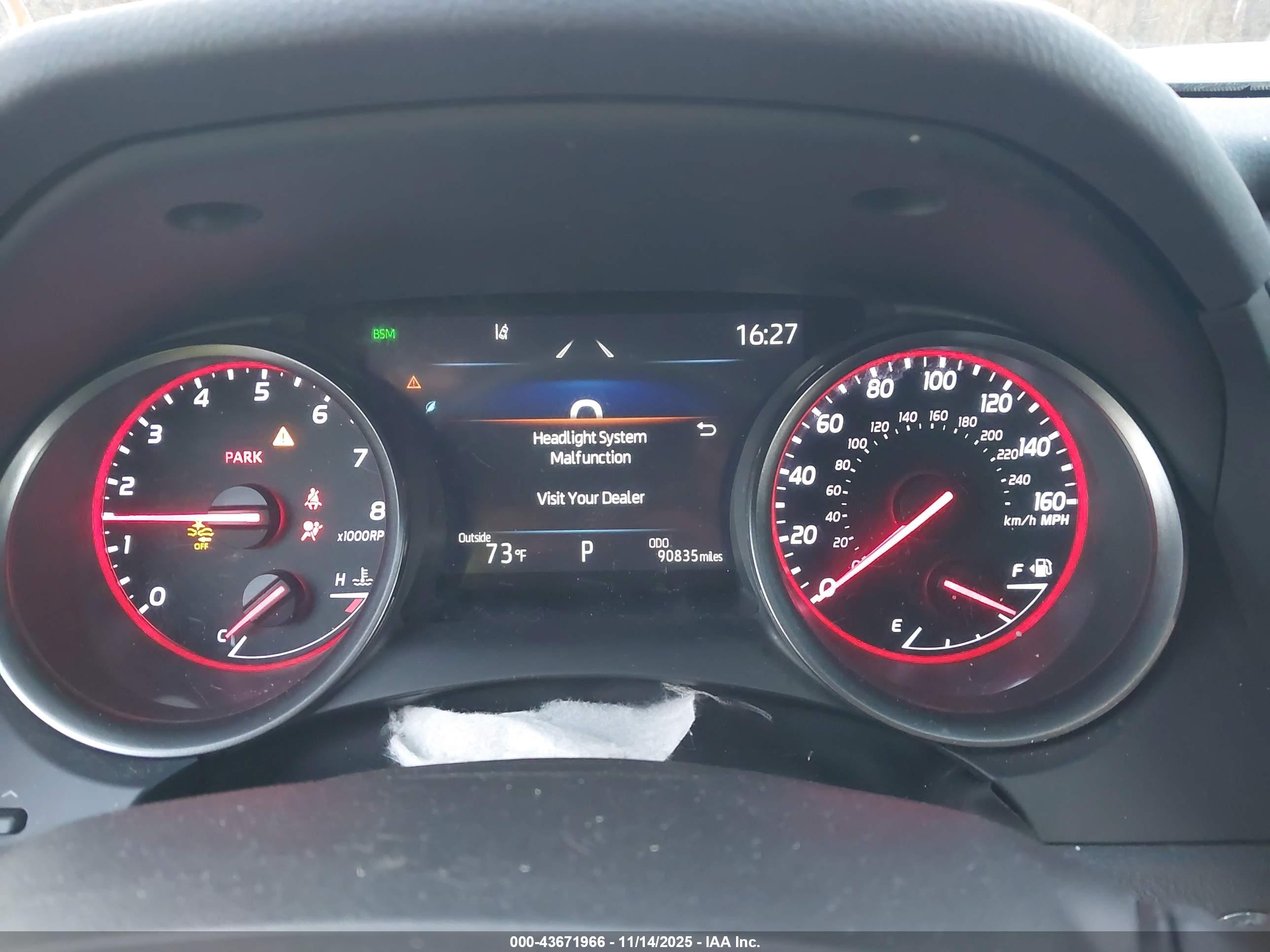 TOYOTA CAMRY image 7
