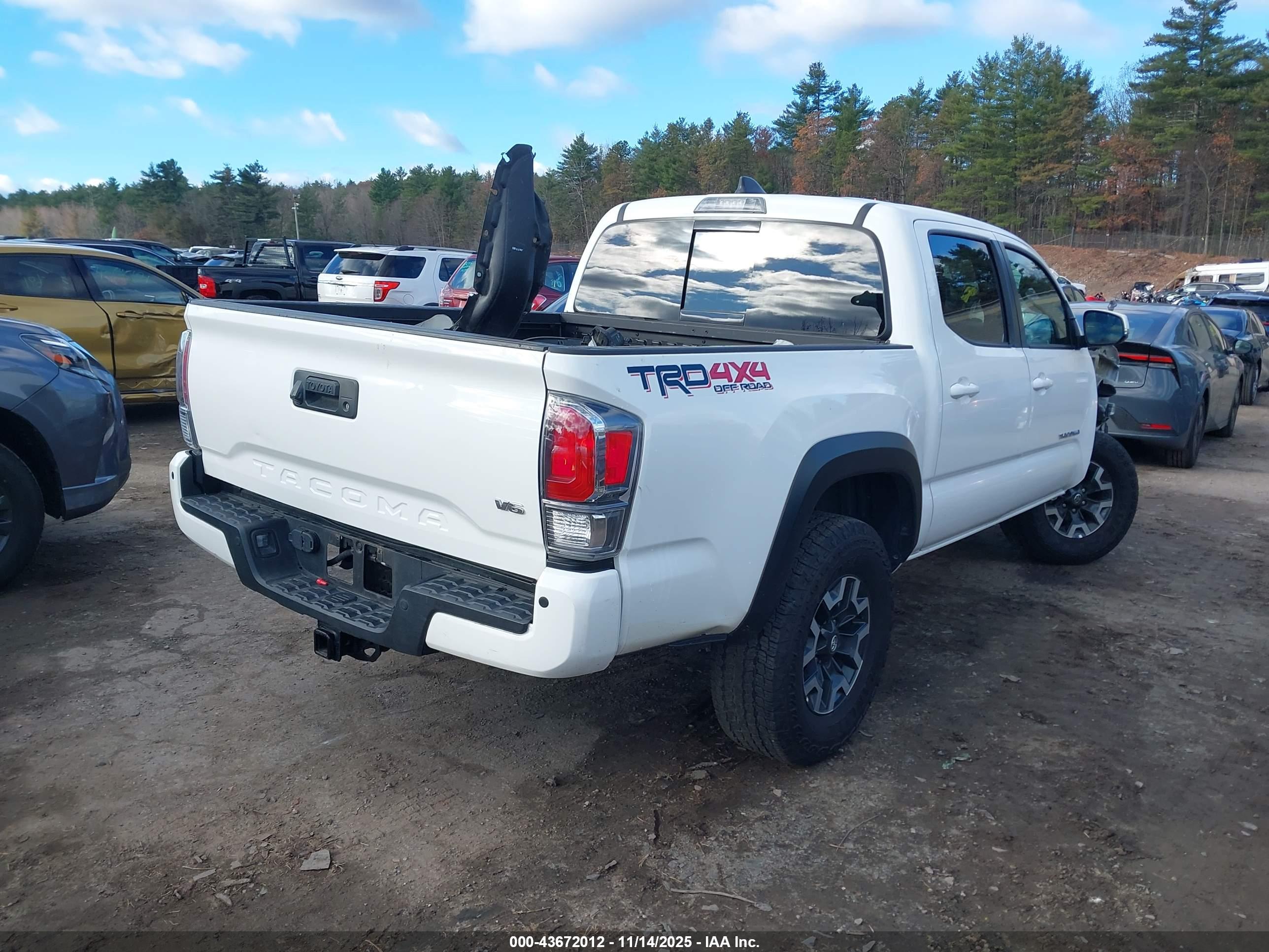 TOYOTA TACOMA image 4