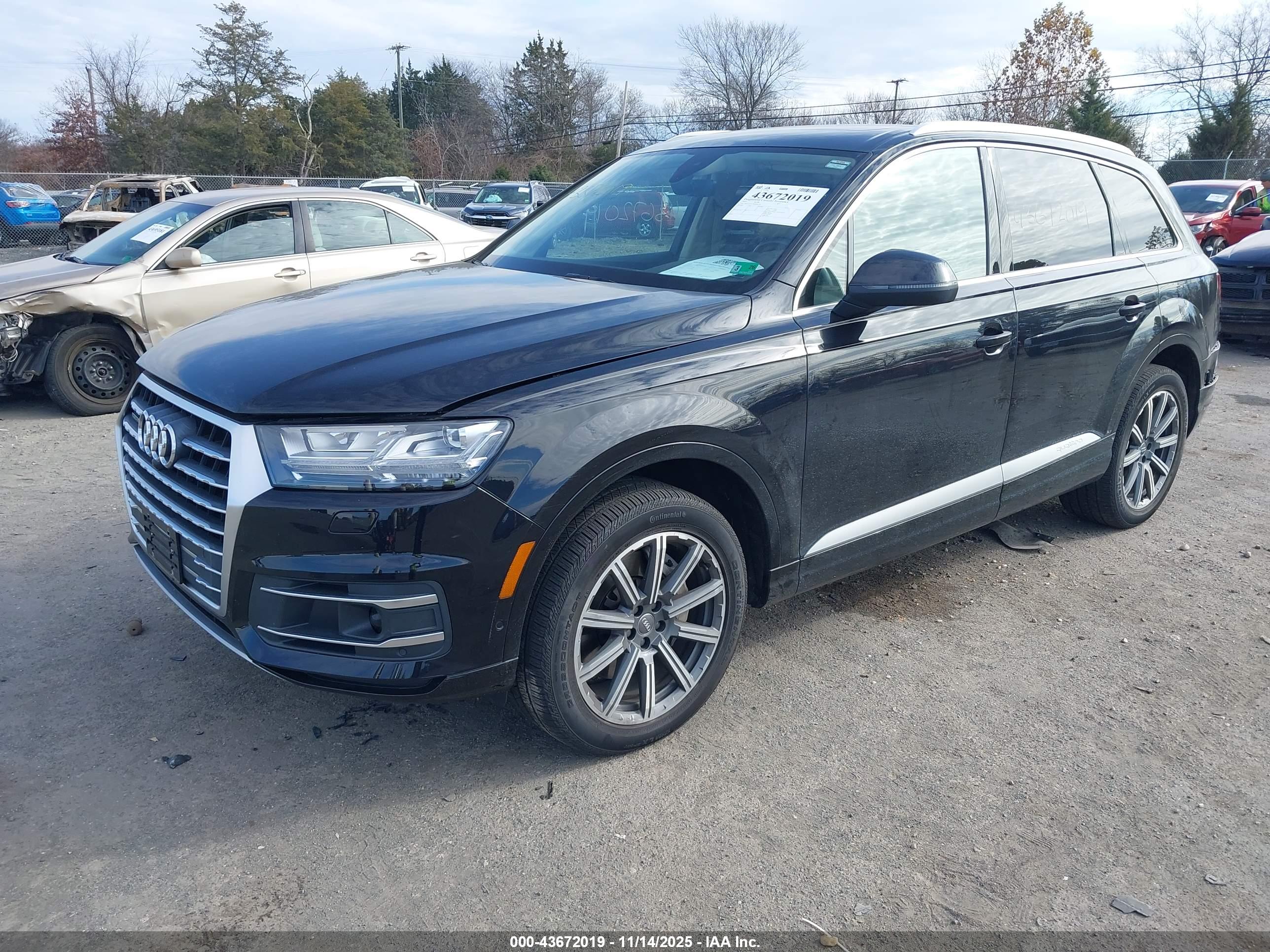 AUDI Q7 image 2