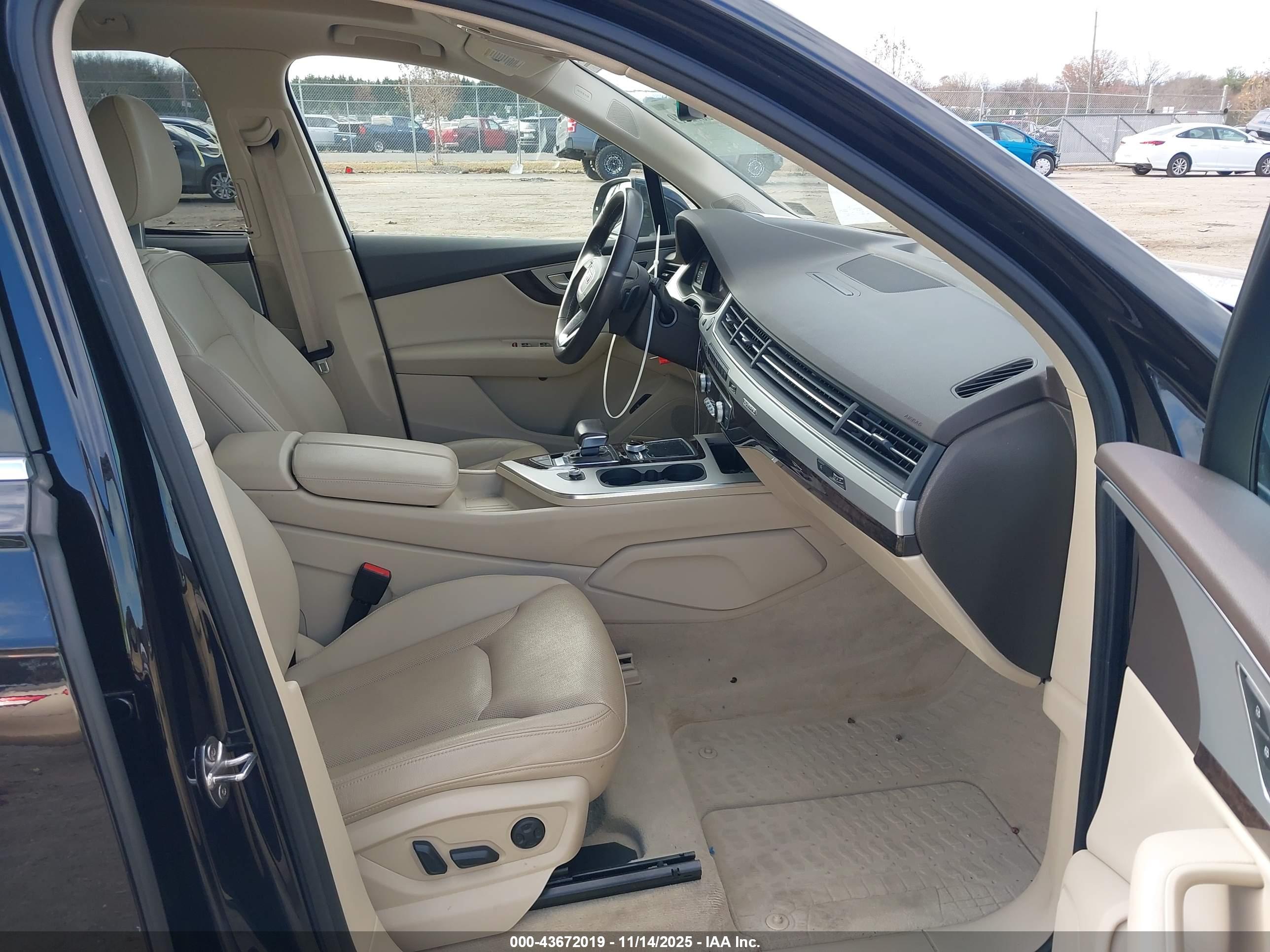 AUDI Q7 image 5