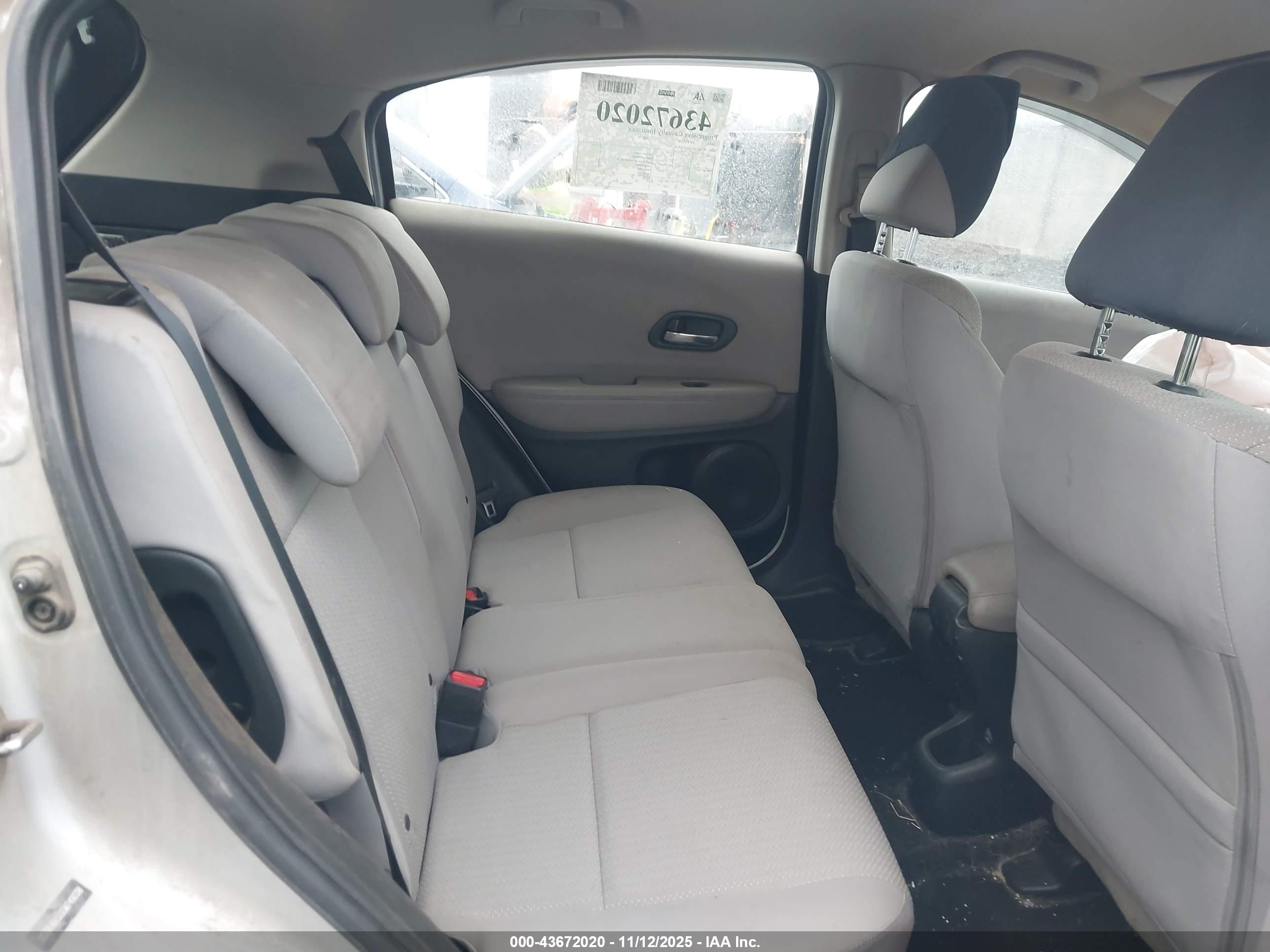 HONDA HR-V image 8