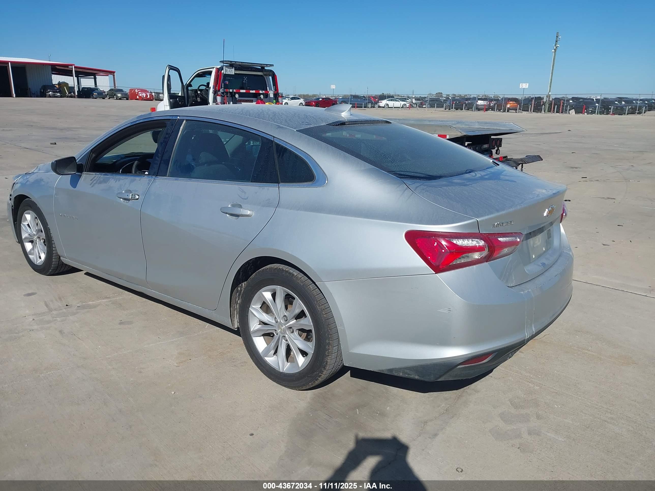 CHEVROLET MALIBU image 3