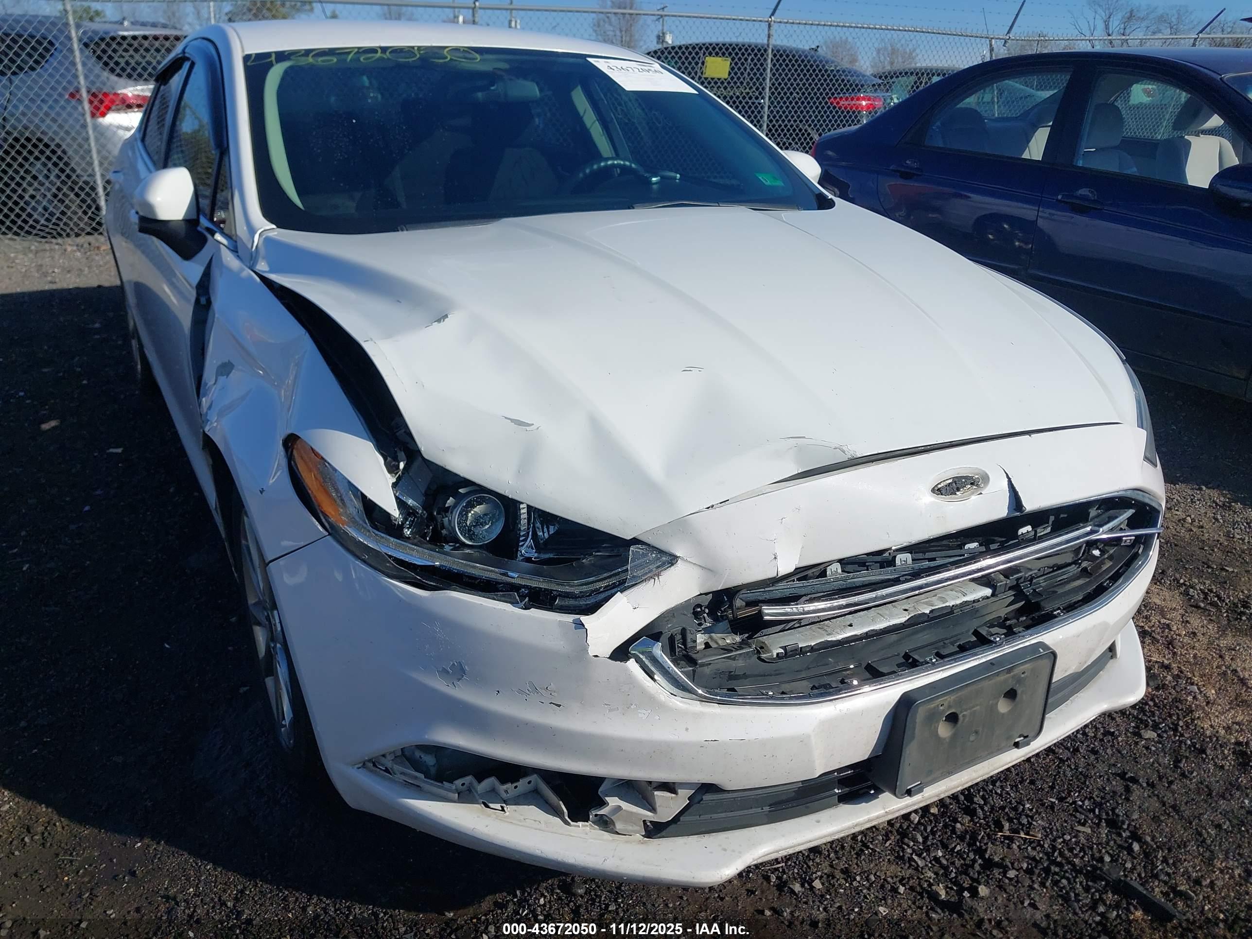 FORD FUSION image 6