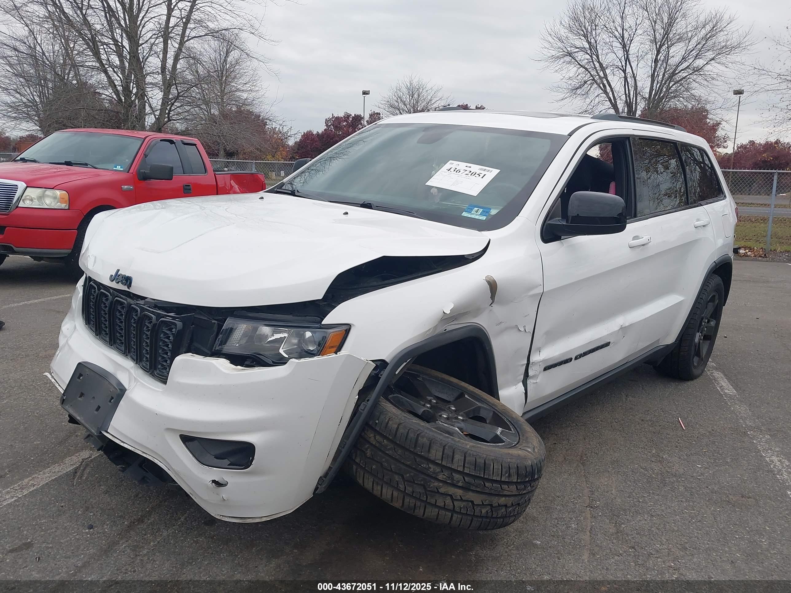 JEEP GRAND image 2
