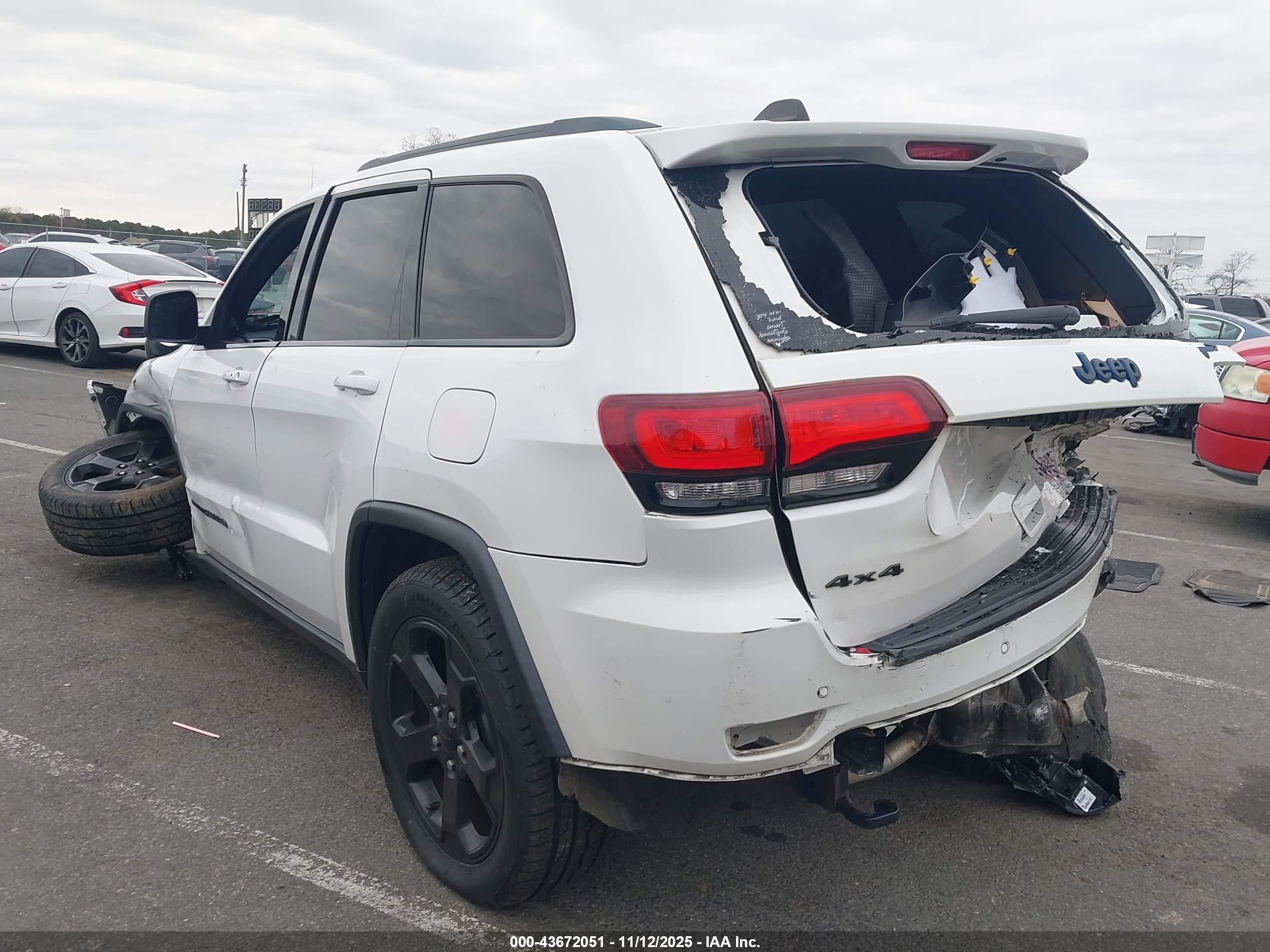 JEEP GRAND image 3