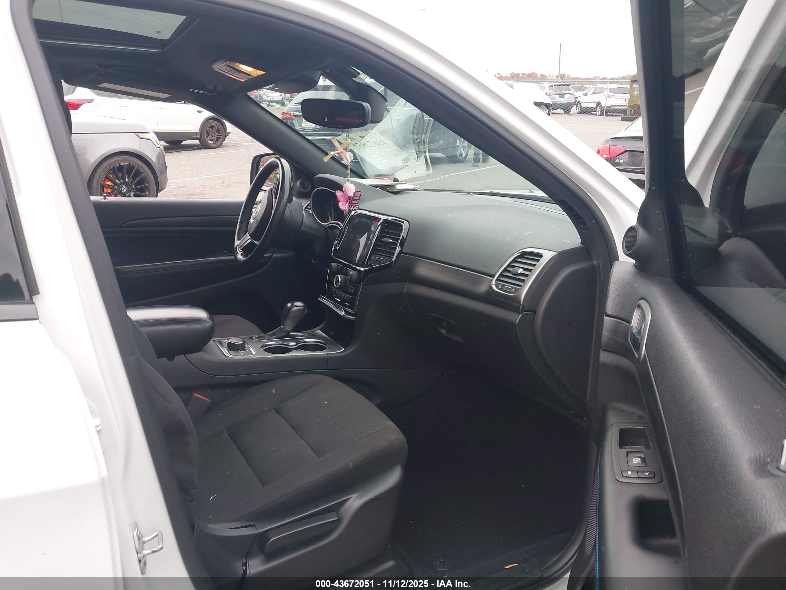 JEEP GRAND image 5