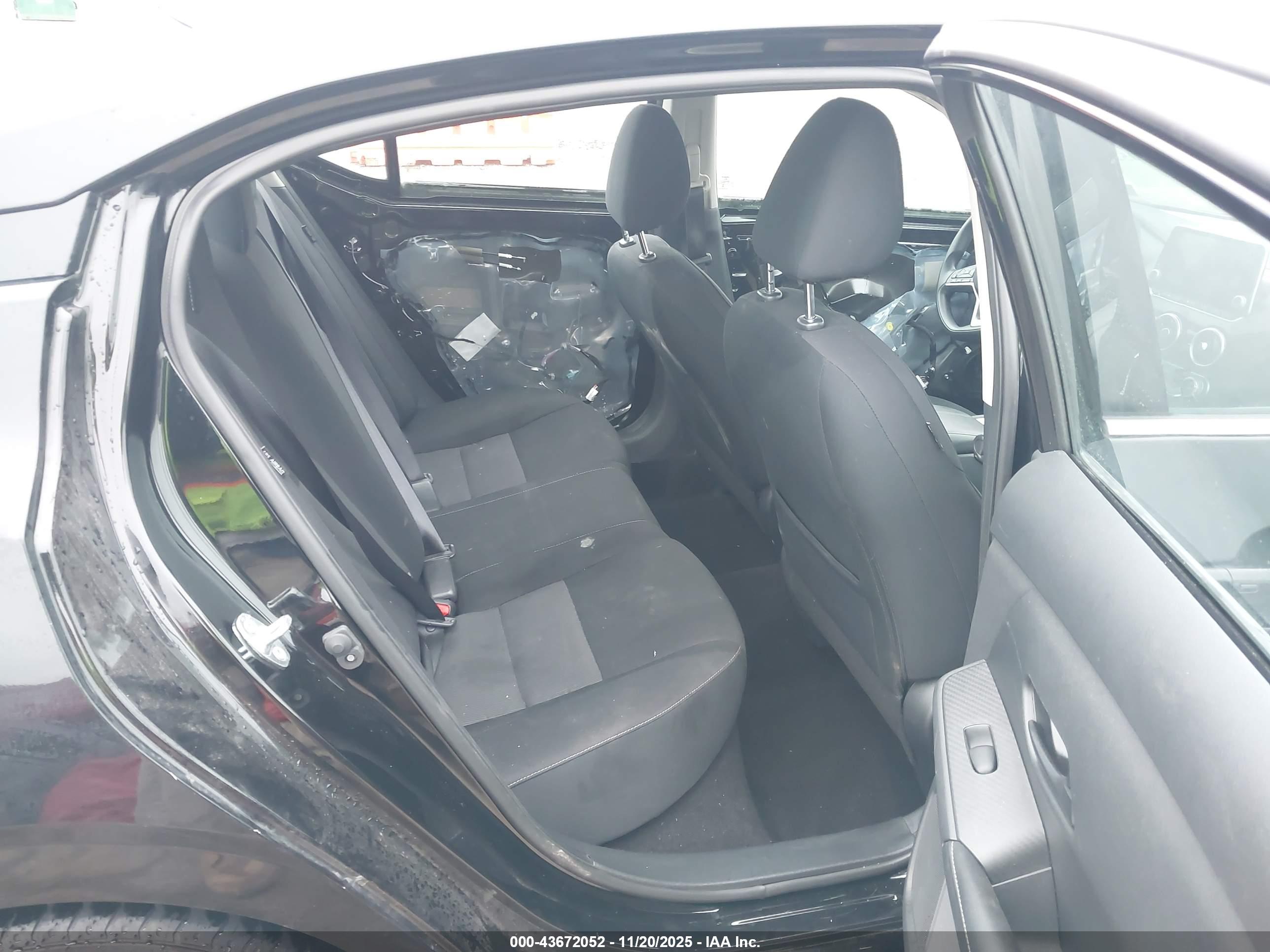 NISSAN SENTRA image 8