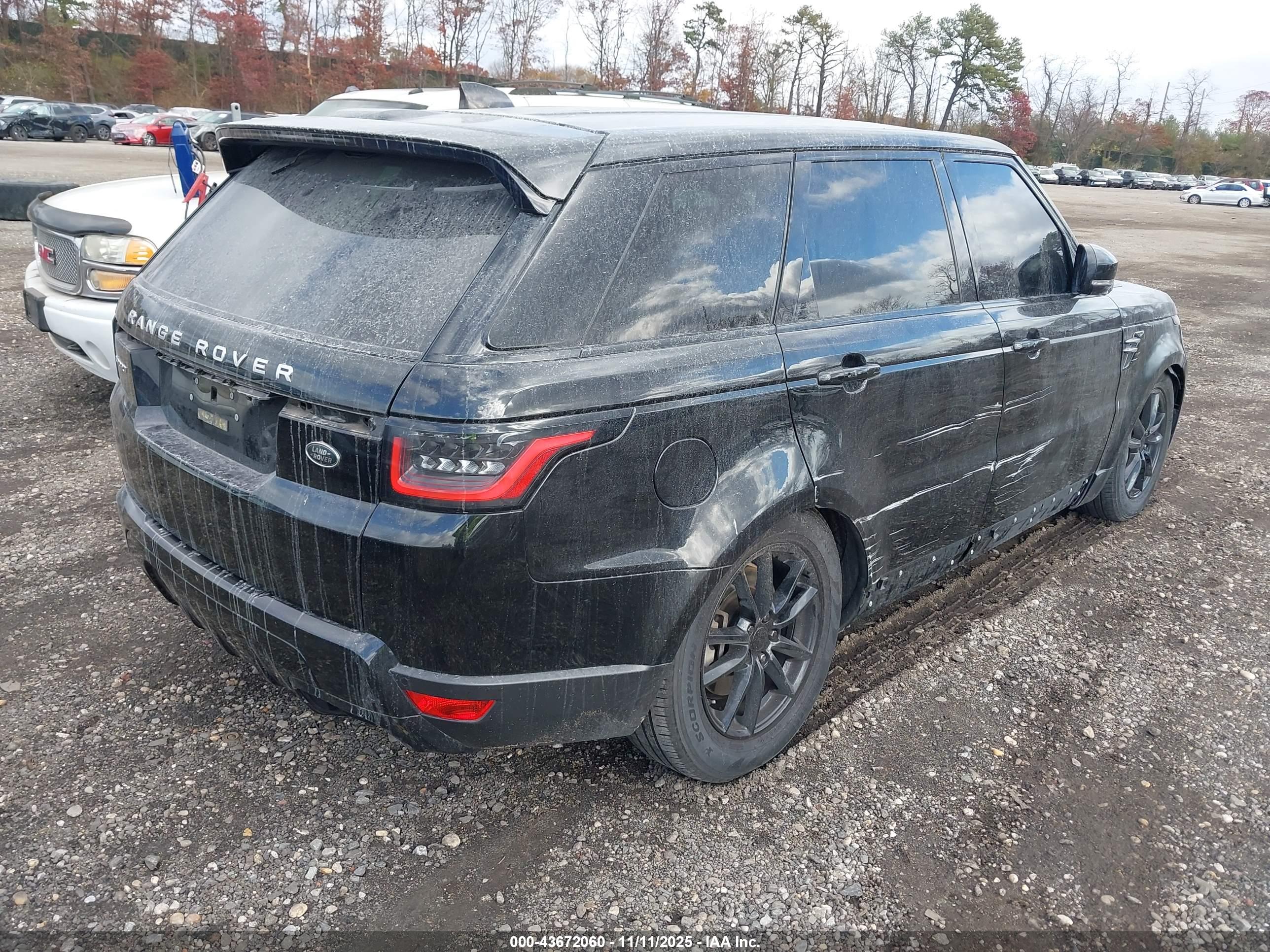 LAND ROVER image 4