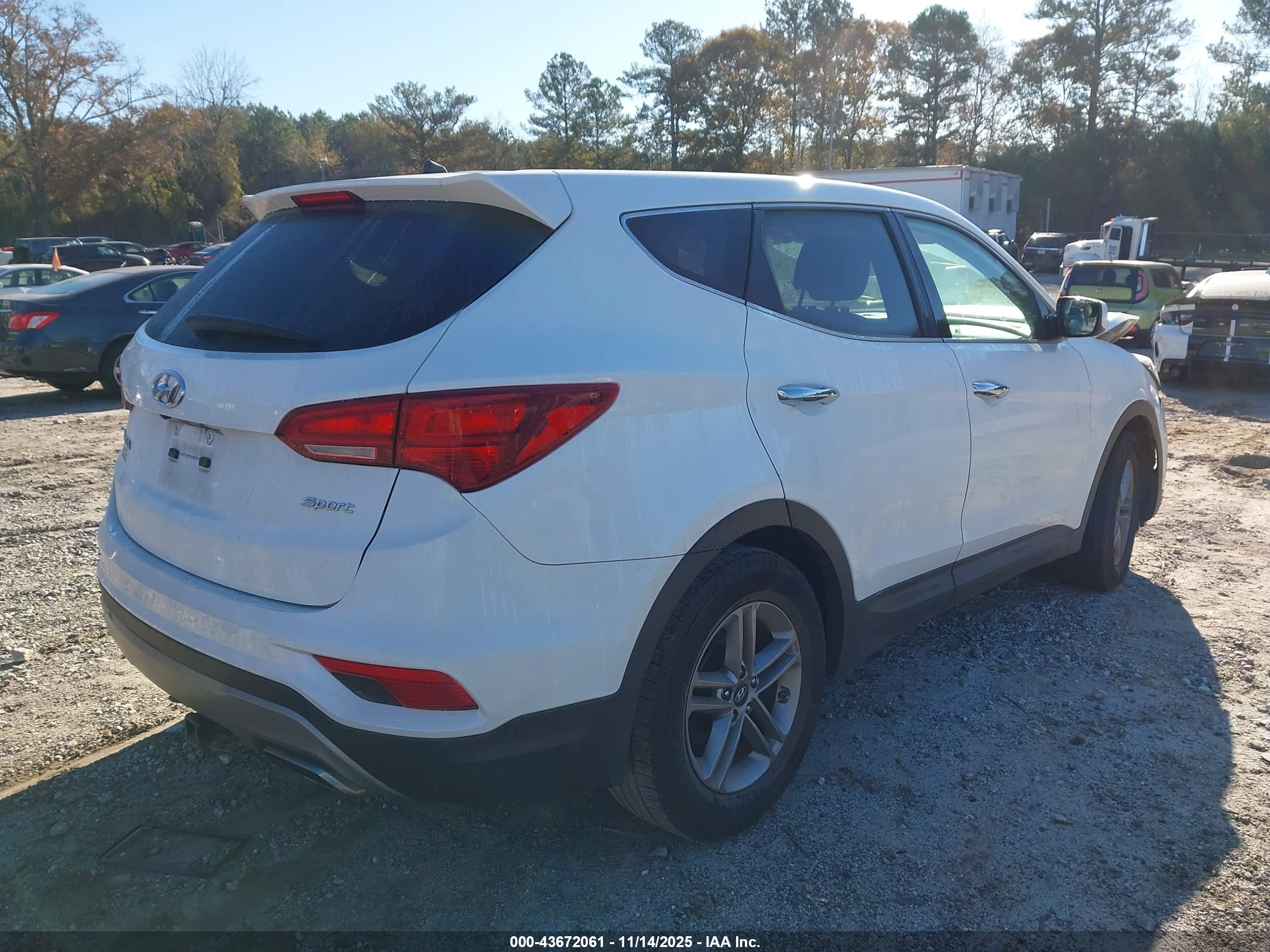 HYUNDAI SANTA image 4