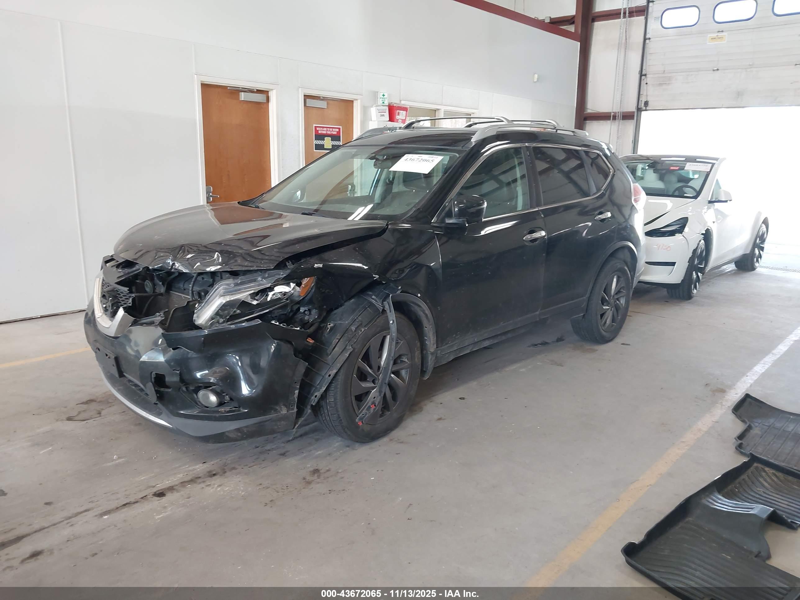 NISSAN ROGUE image 2