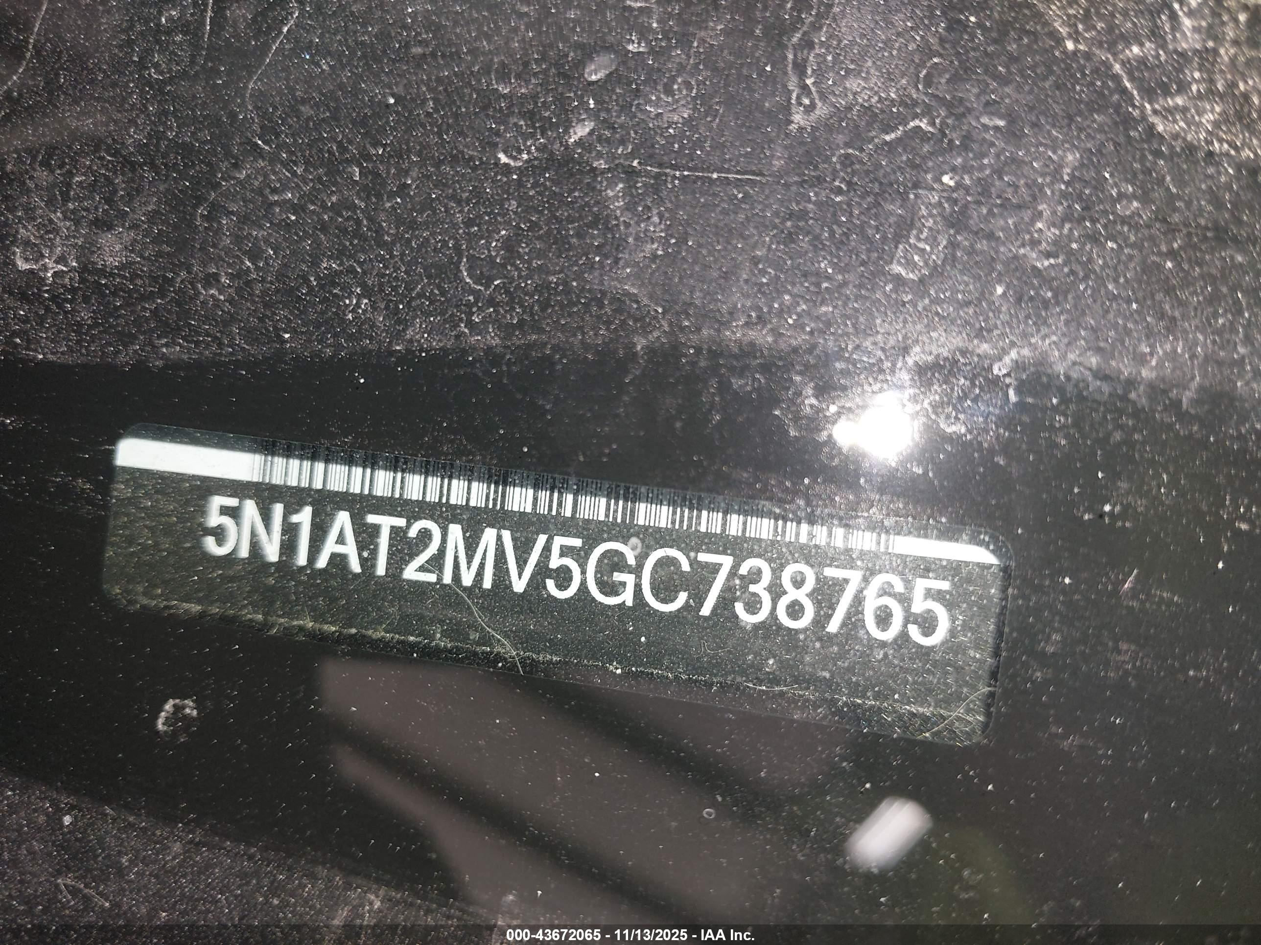 NISSAN ROGUE image 9