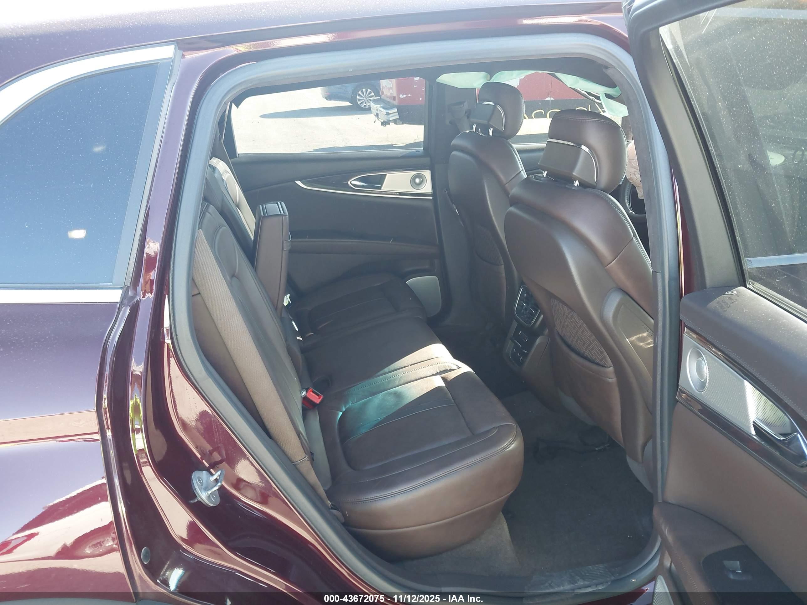 LINCOLN MKX image 8
