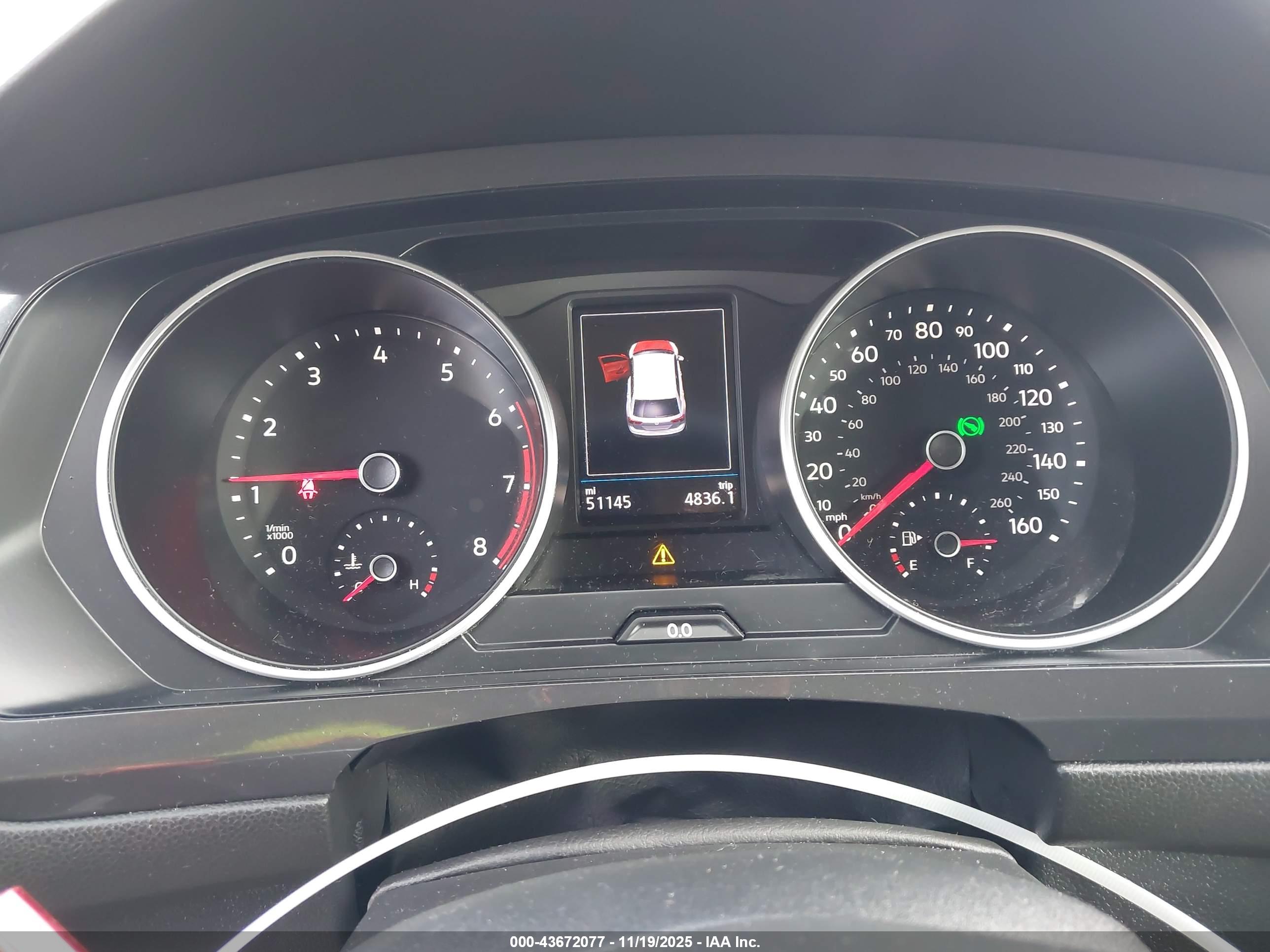 VOLKSWAGEN TIGUAN image 7