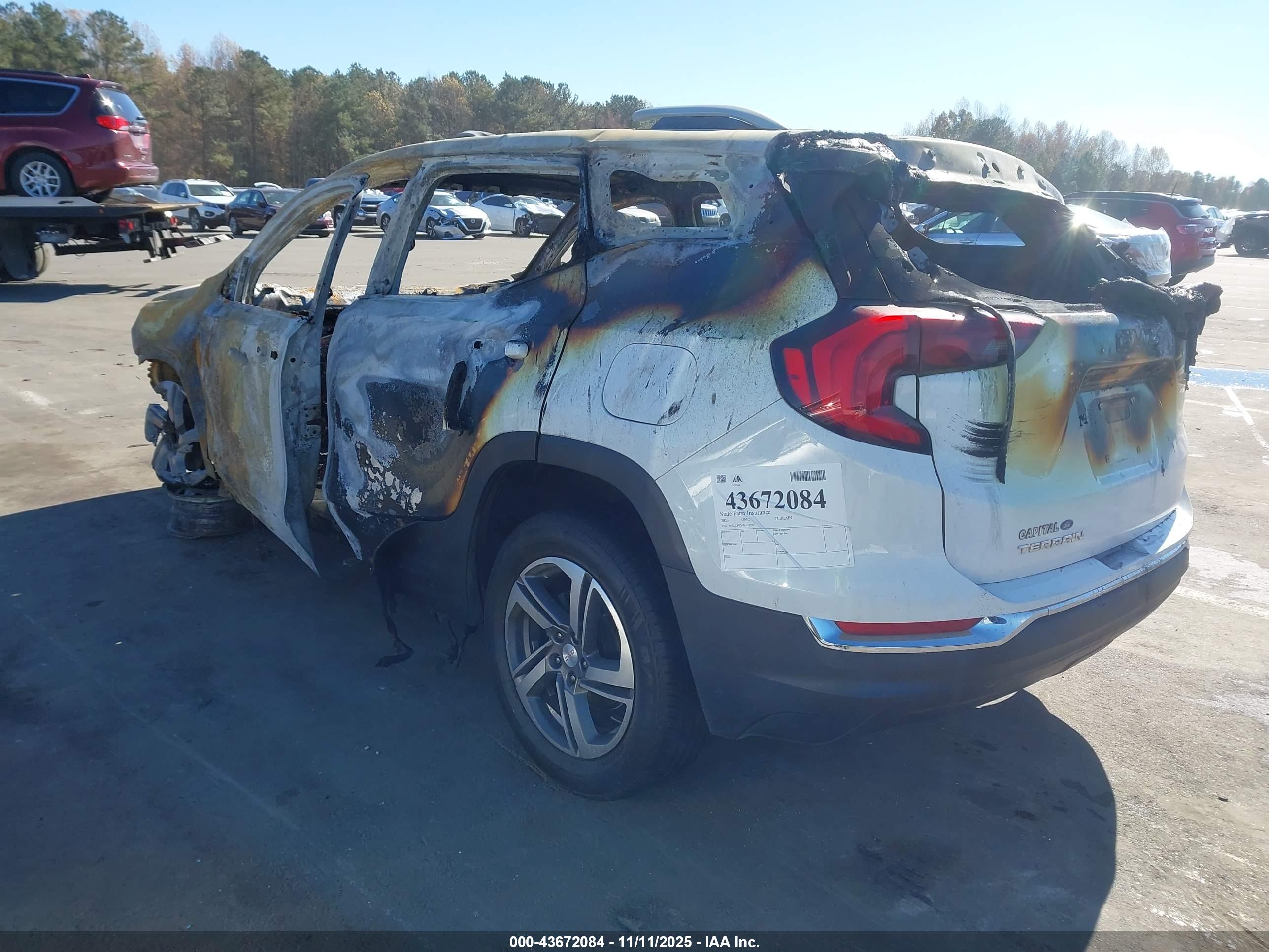 GMC TERRAIN image 3