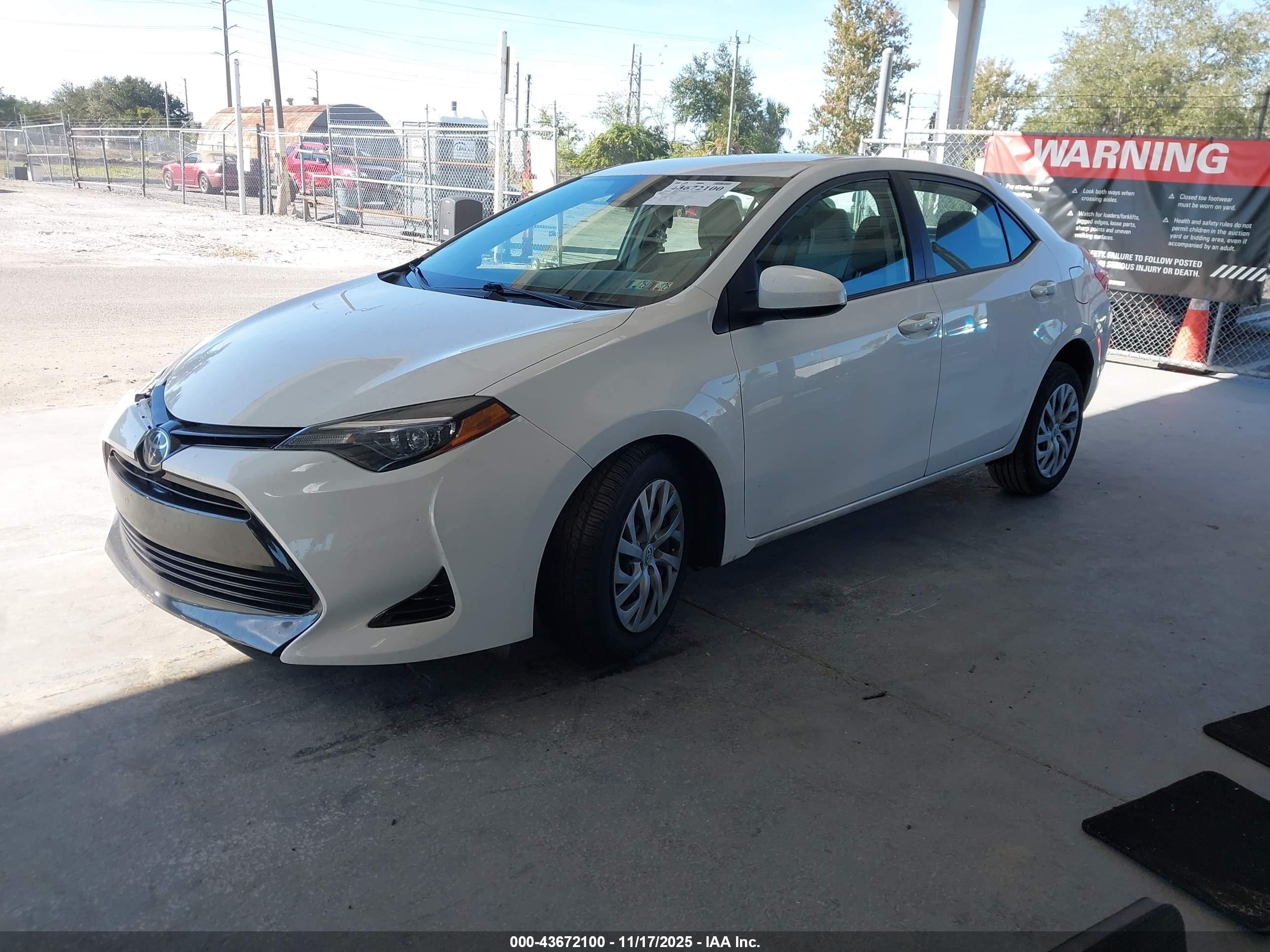 TOYOTA COROLLA image 2